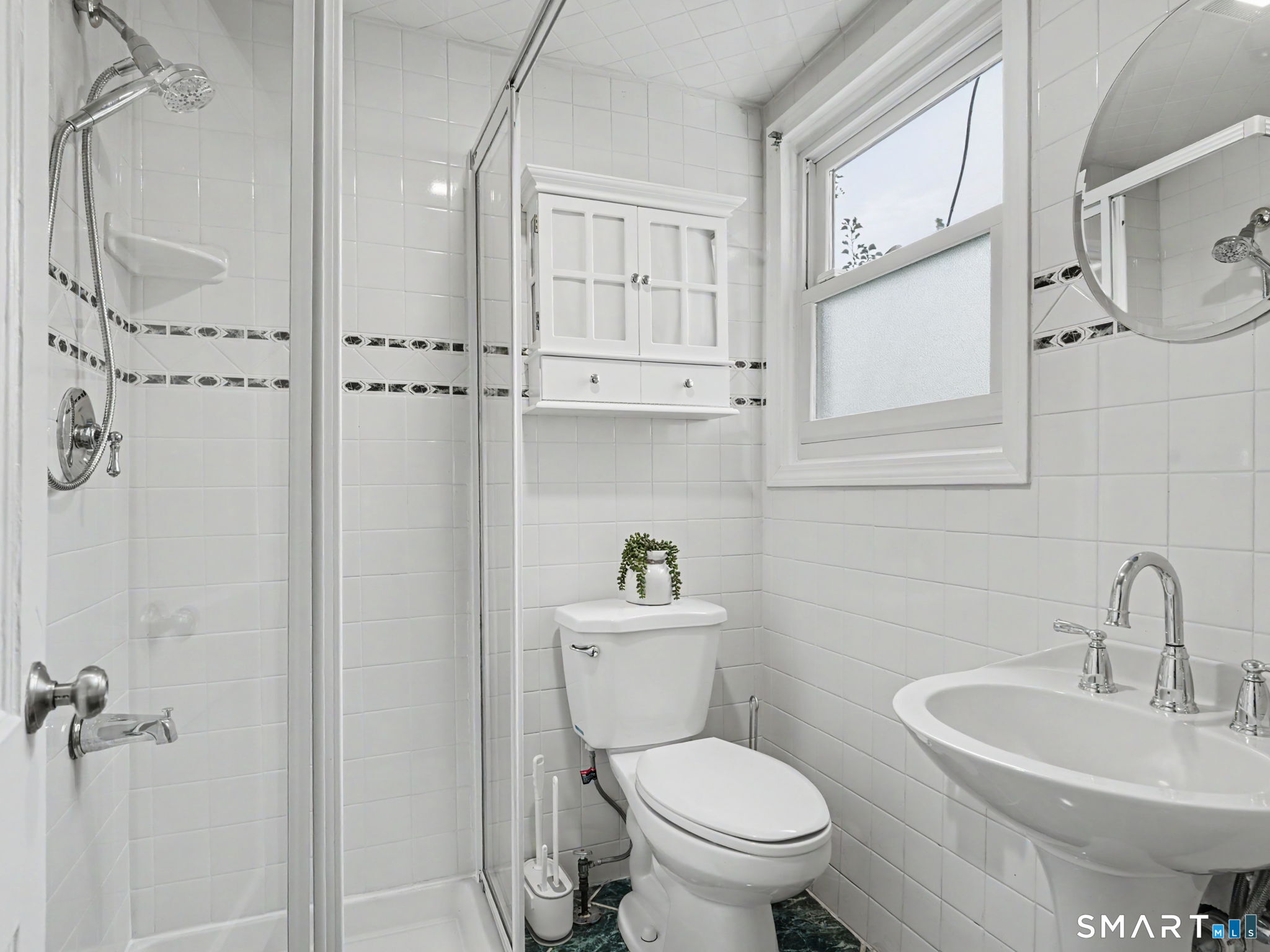 25 Hillandale Avenue Property Photo 24