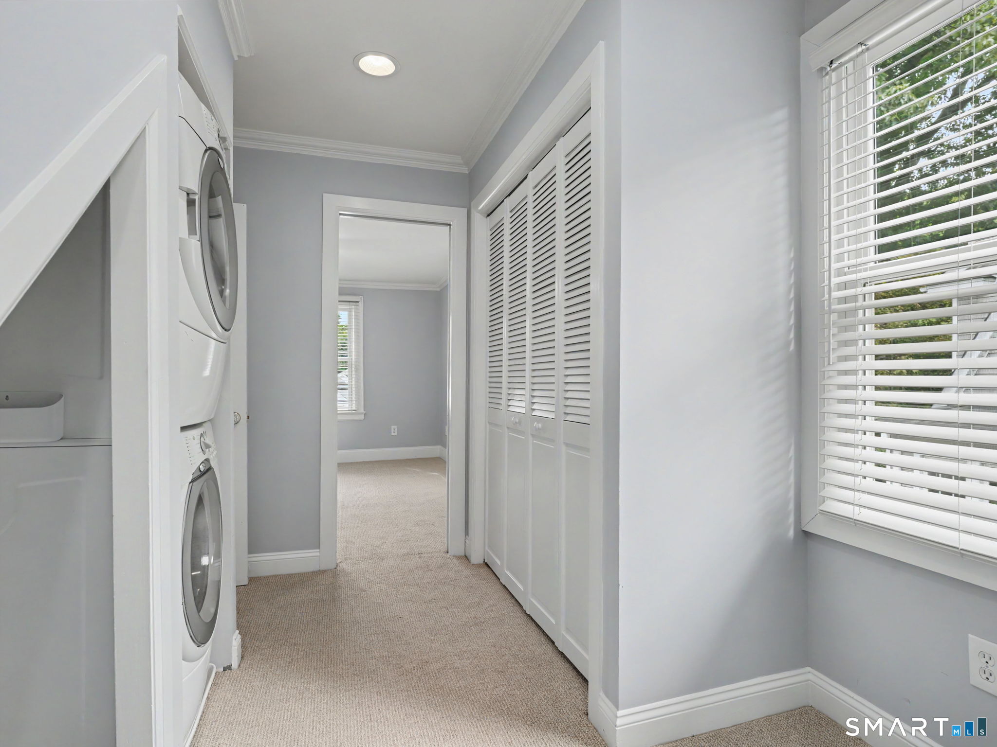 25 Hillandale Avenue Property Photo 32