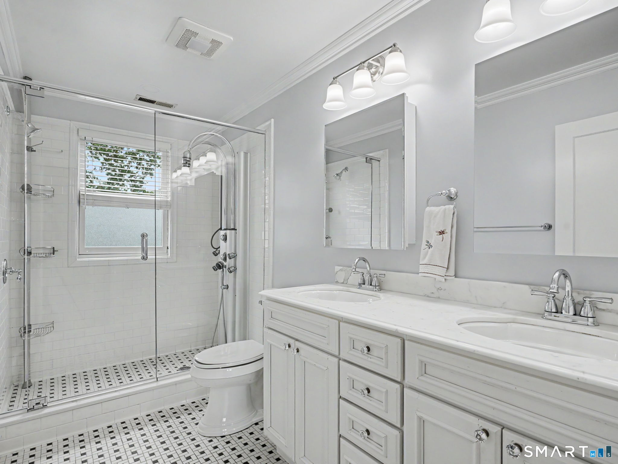 25 Hillandale Avenue Property Photo 33