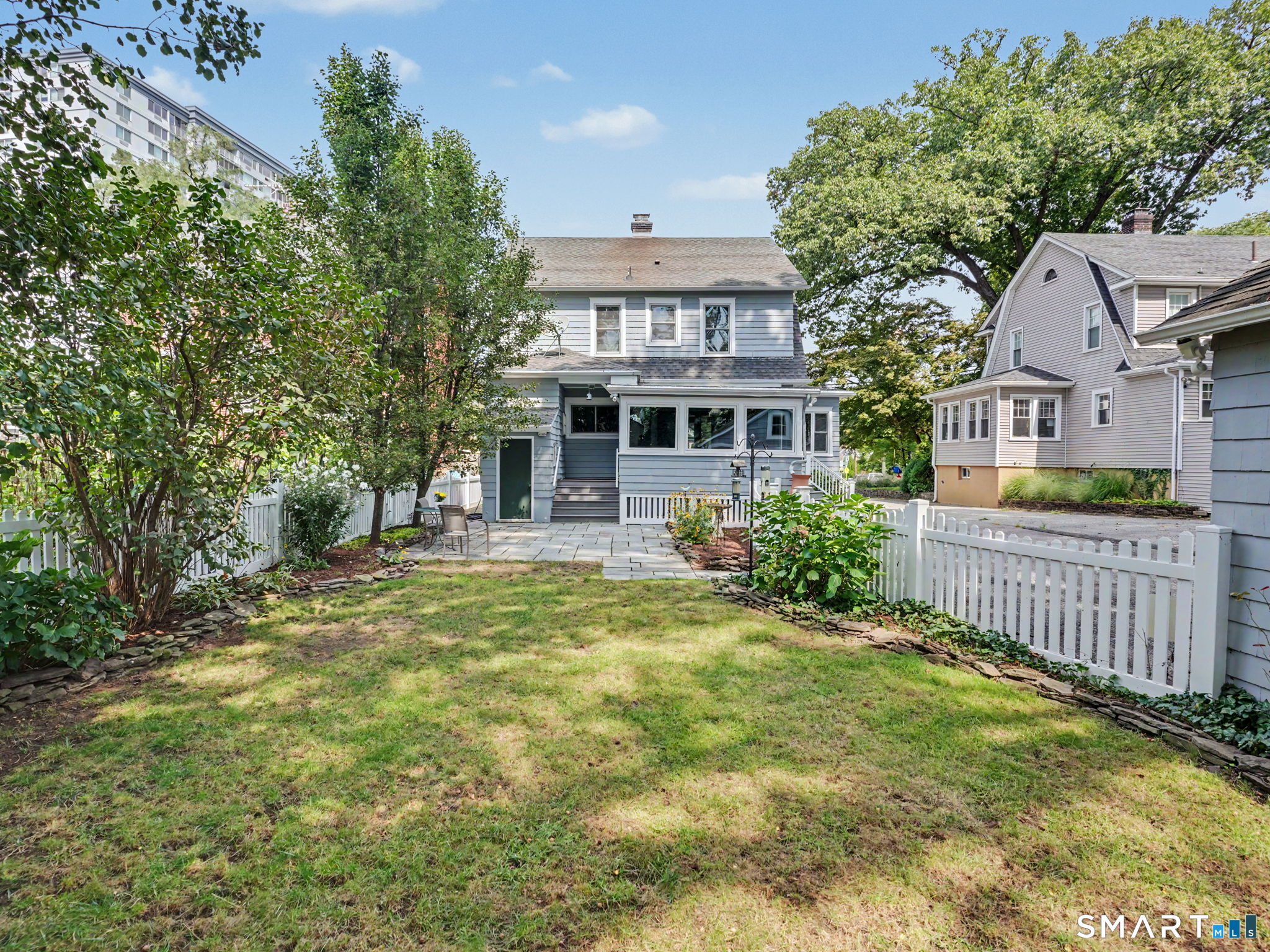 25 Hillandale Avenue Property Photo 36