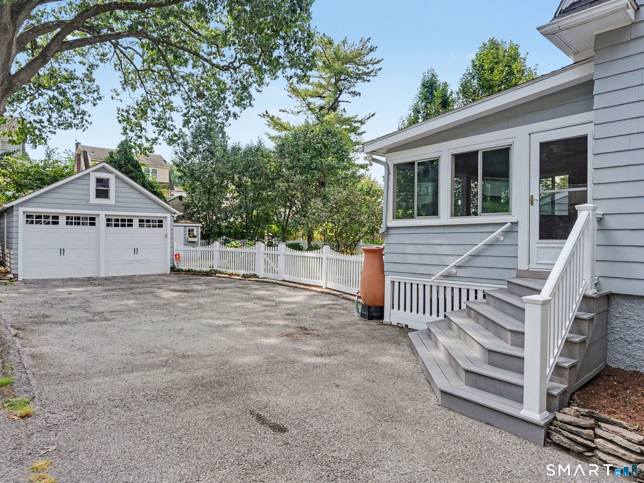 25 Hillandale Avenue Property Photo 39