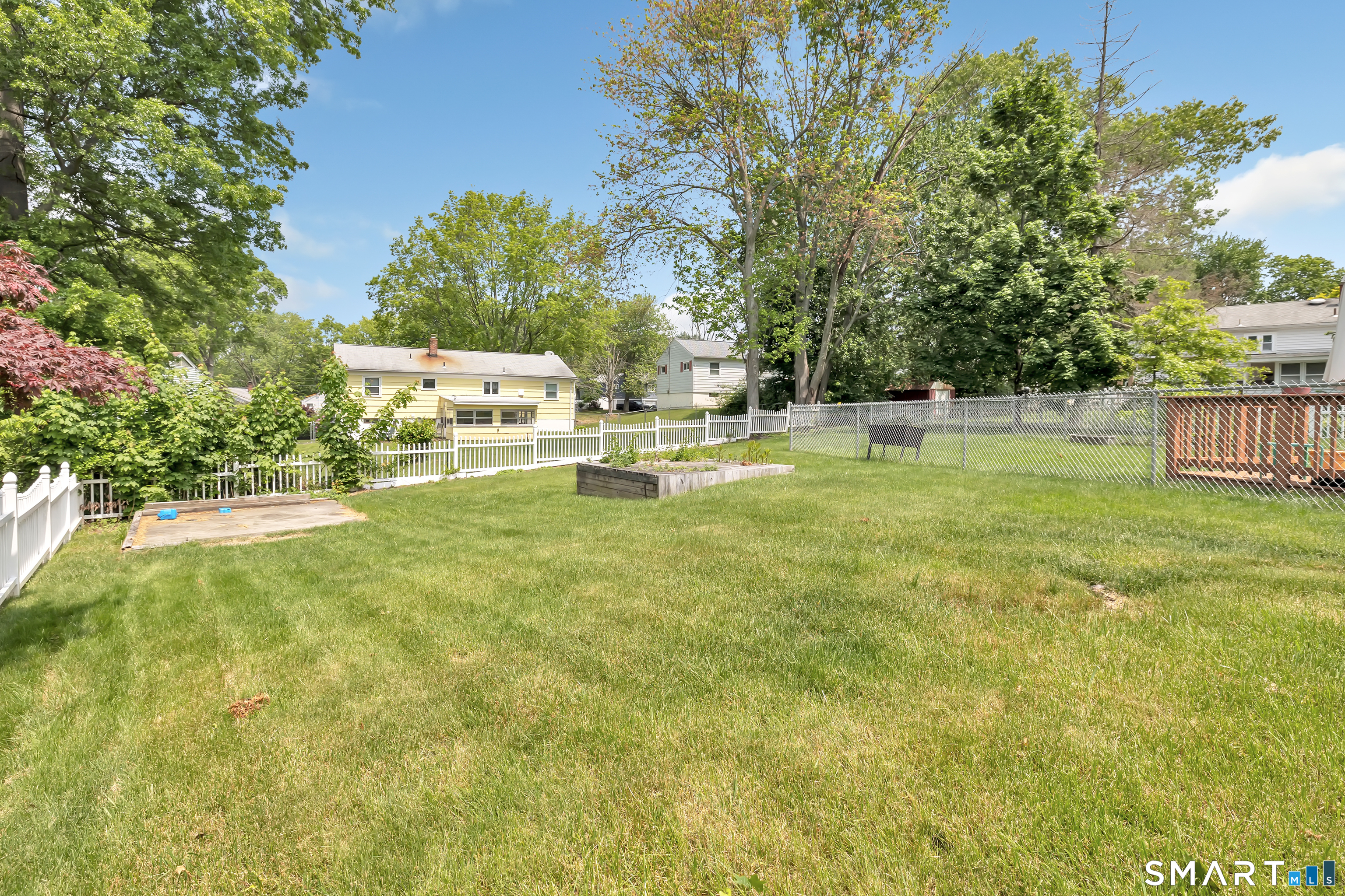 11 Sarah Court Property Photo 3