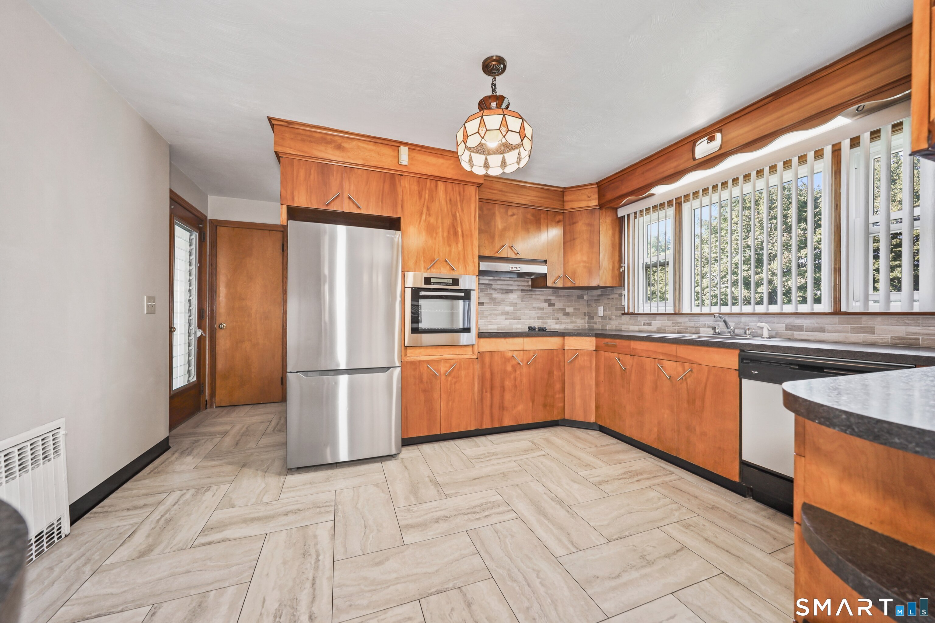 189 Fiske Street Property Photo 8