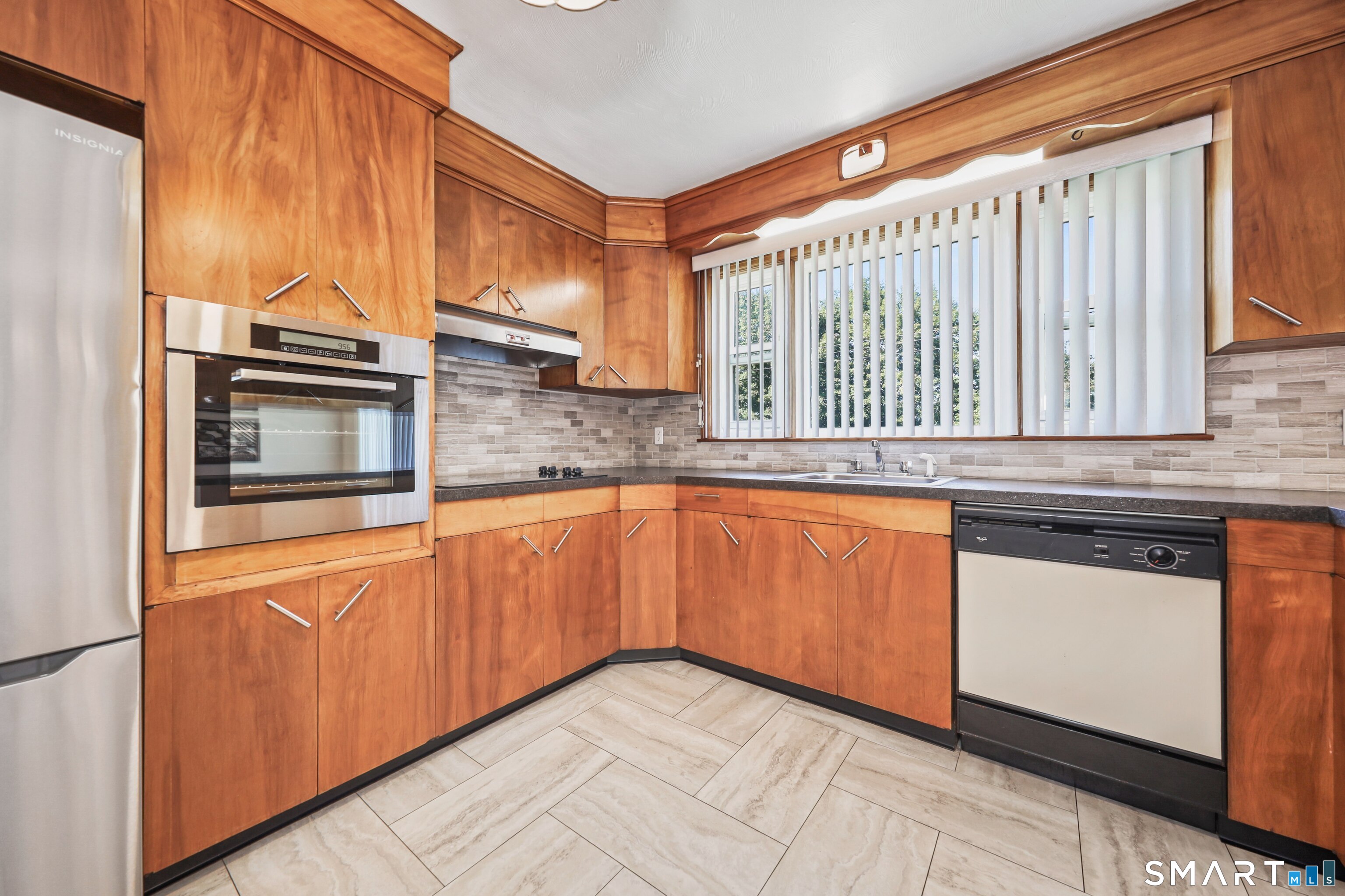 189 Fiske Street Property Photo 14