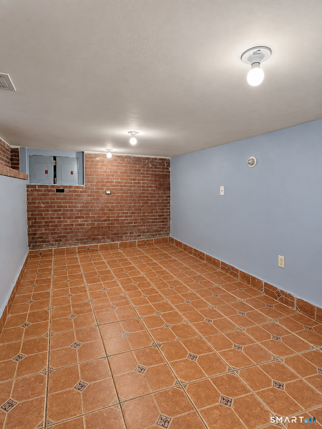 129 Wall 1 Street Property Photo 9