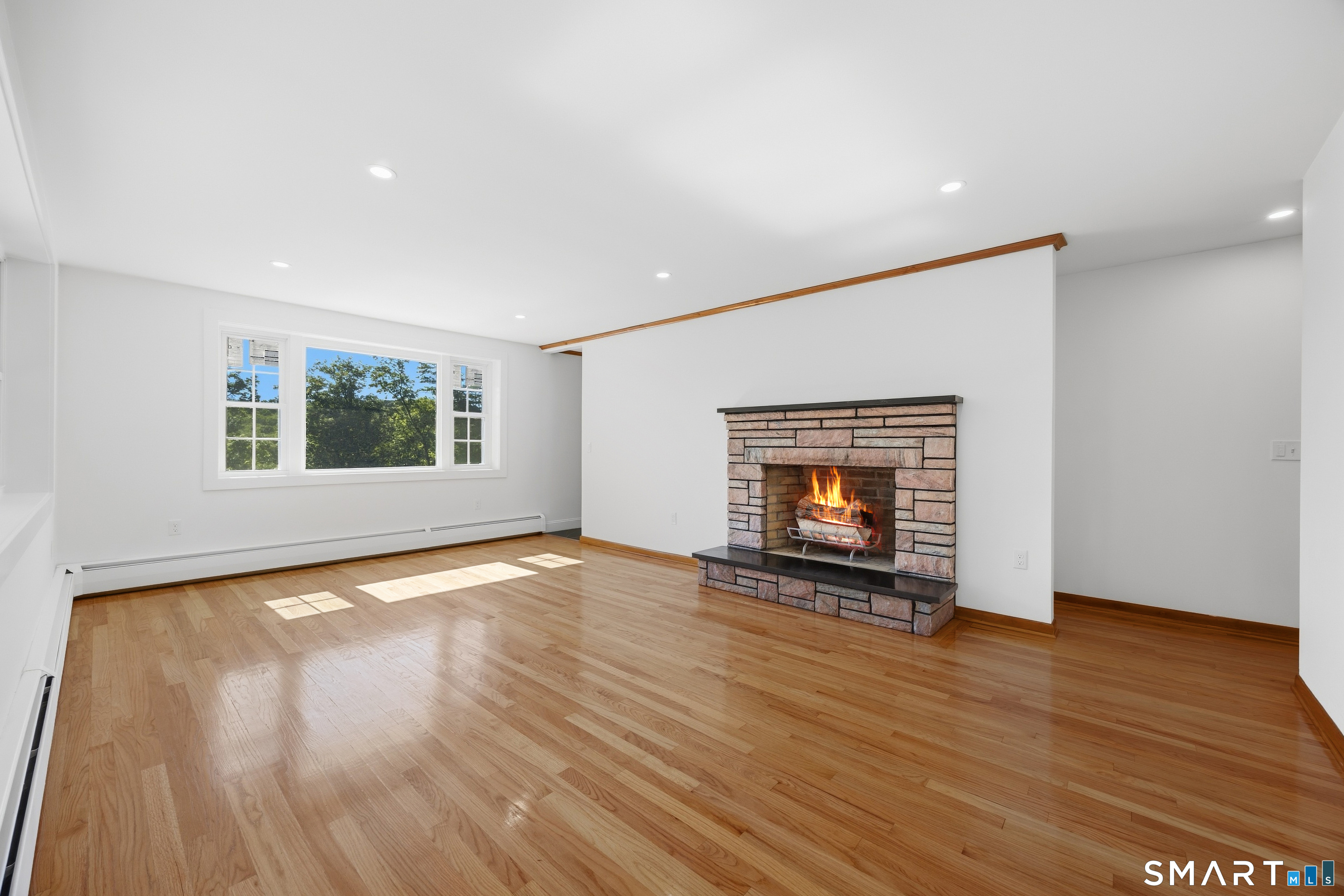 10 Jeanette Road Property Photo 8