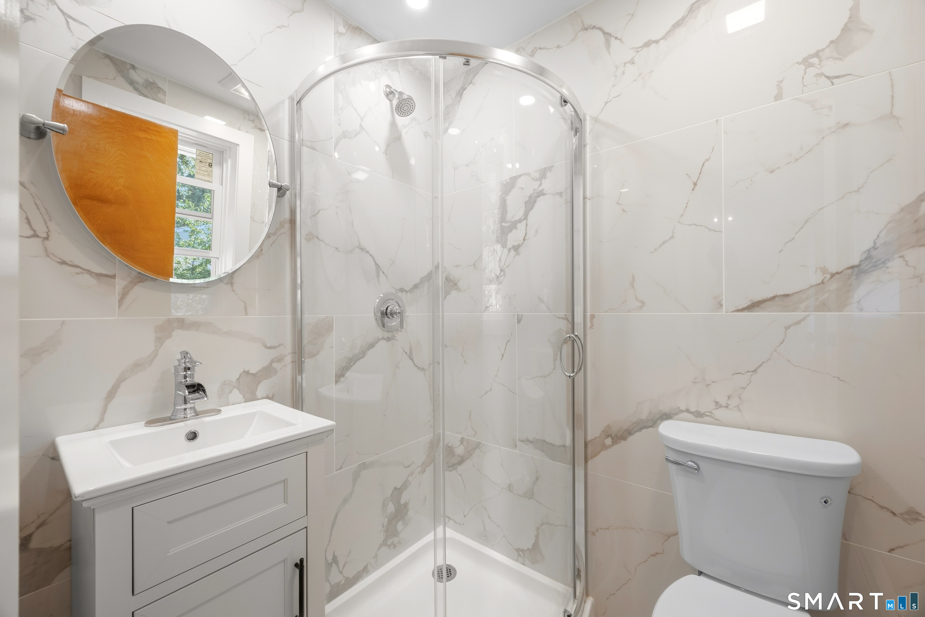 10 Jeanette Road Property Photo 14