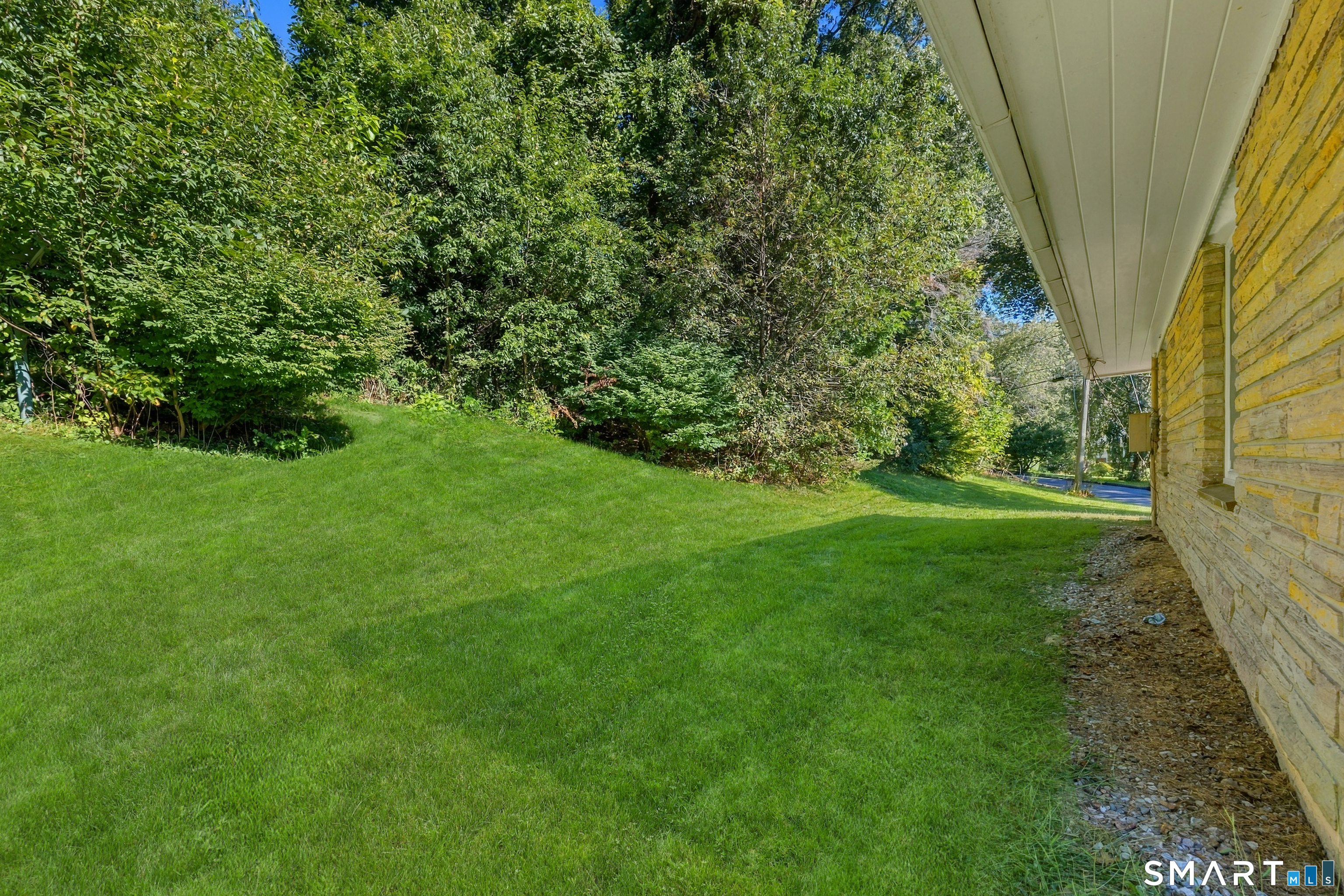 10 Jeanette Road Property Photo 25