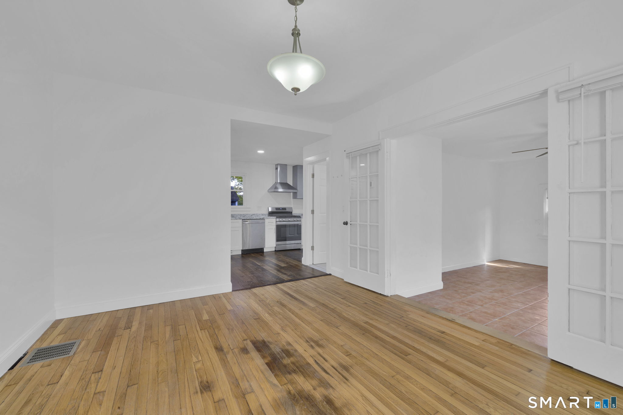 6 Henry Street Property Photo 7