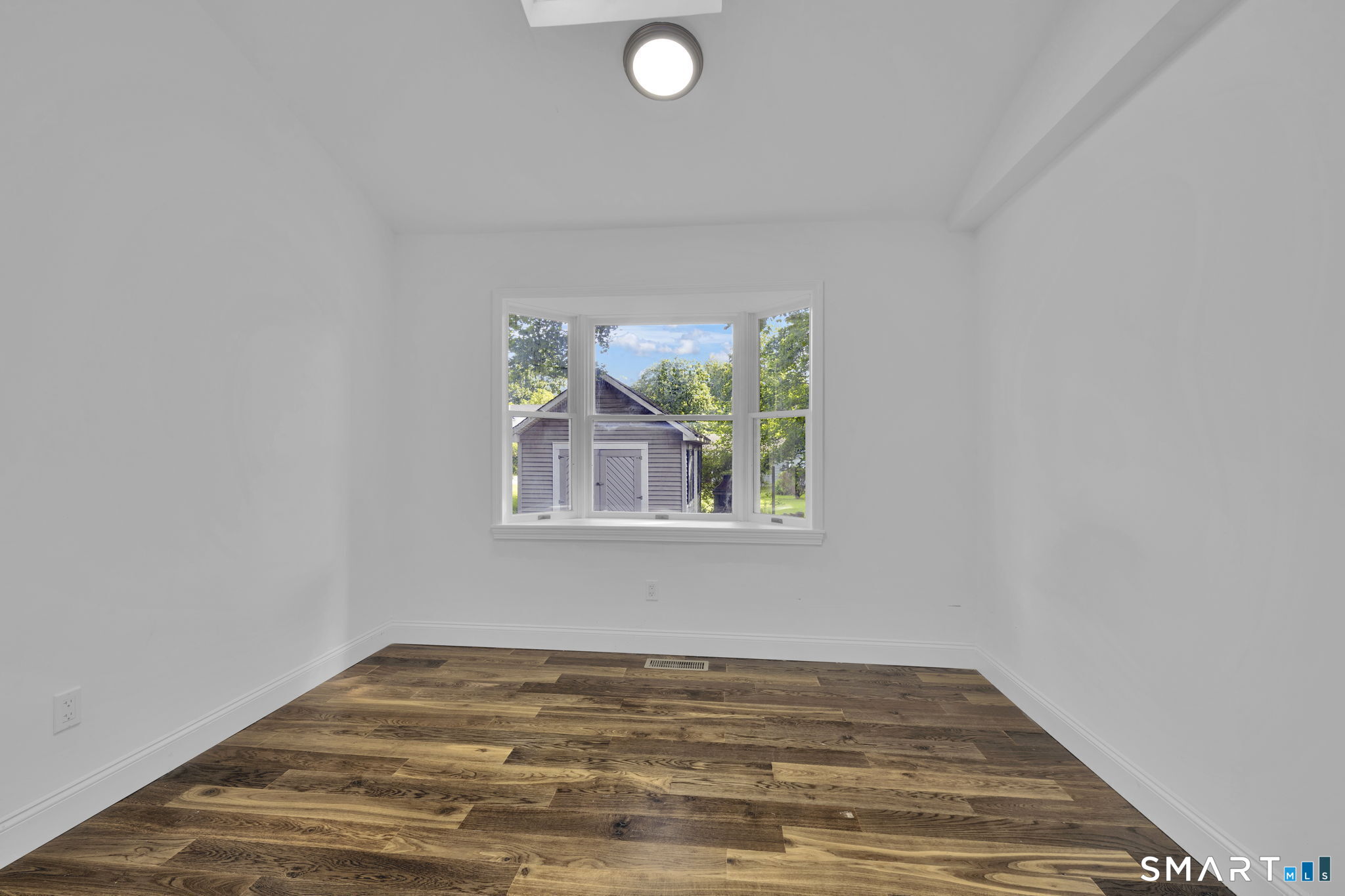 6 Henry Street Property Photo 14