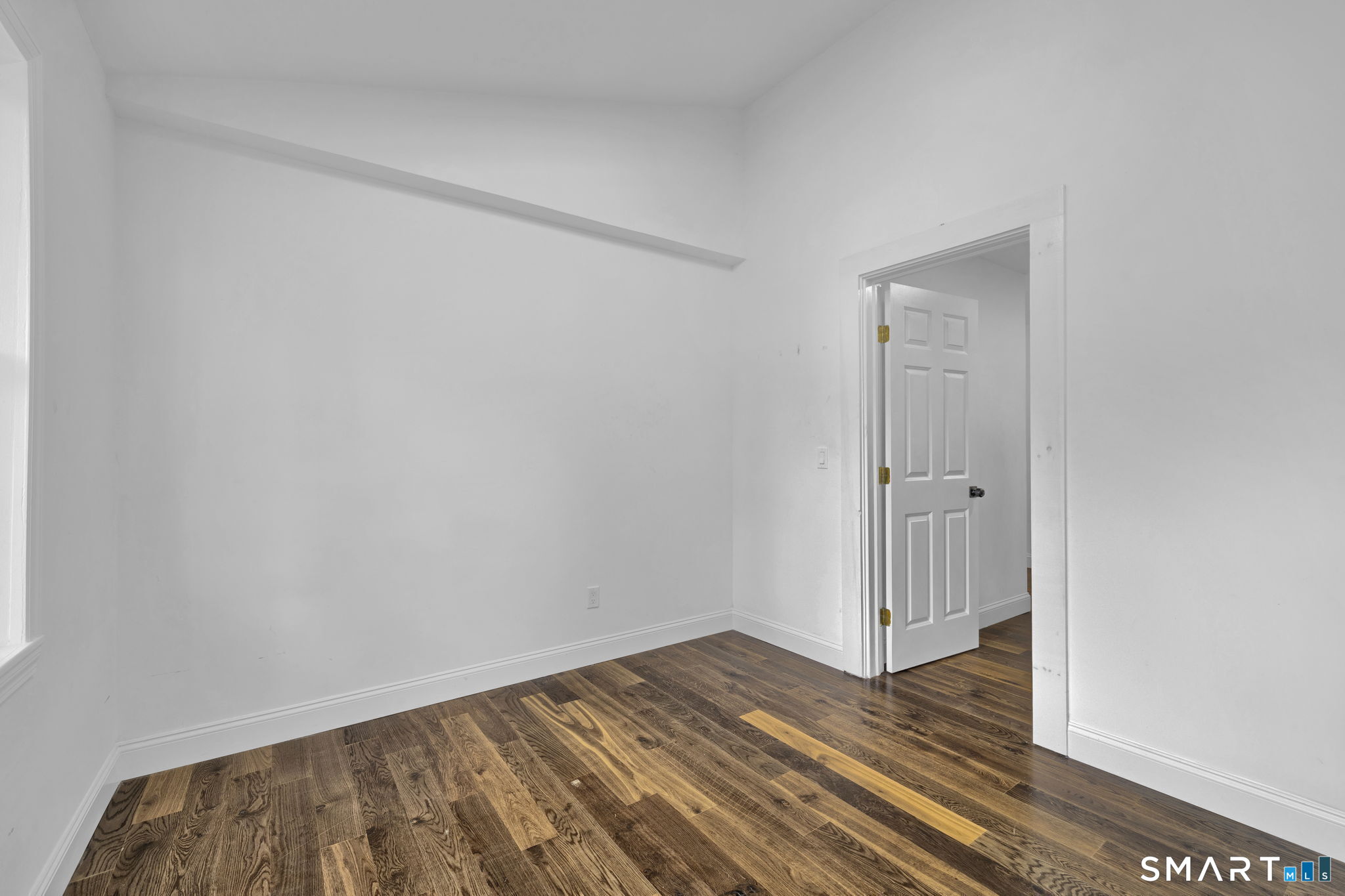 6 Henry Street Property Photo 15