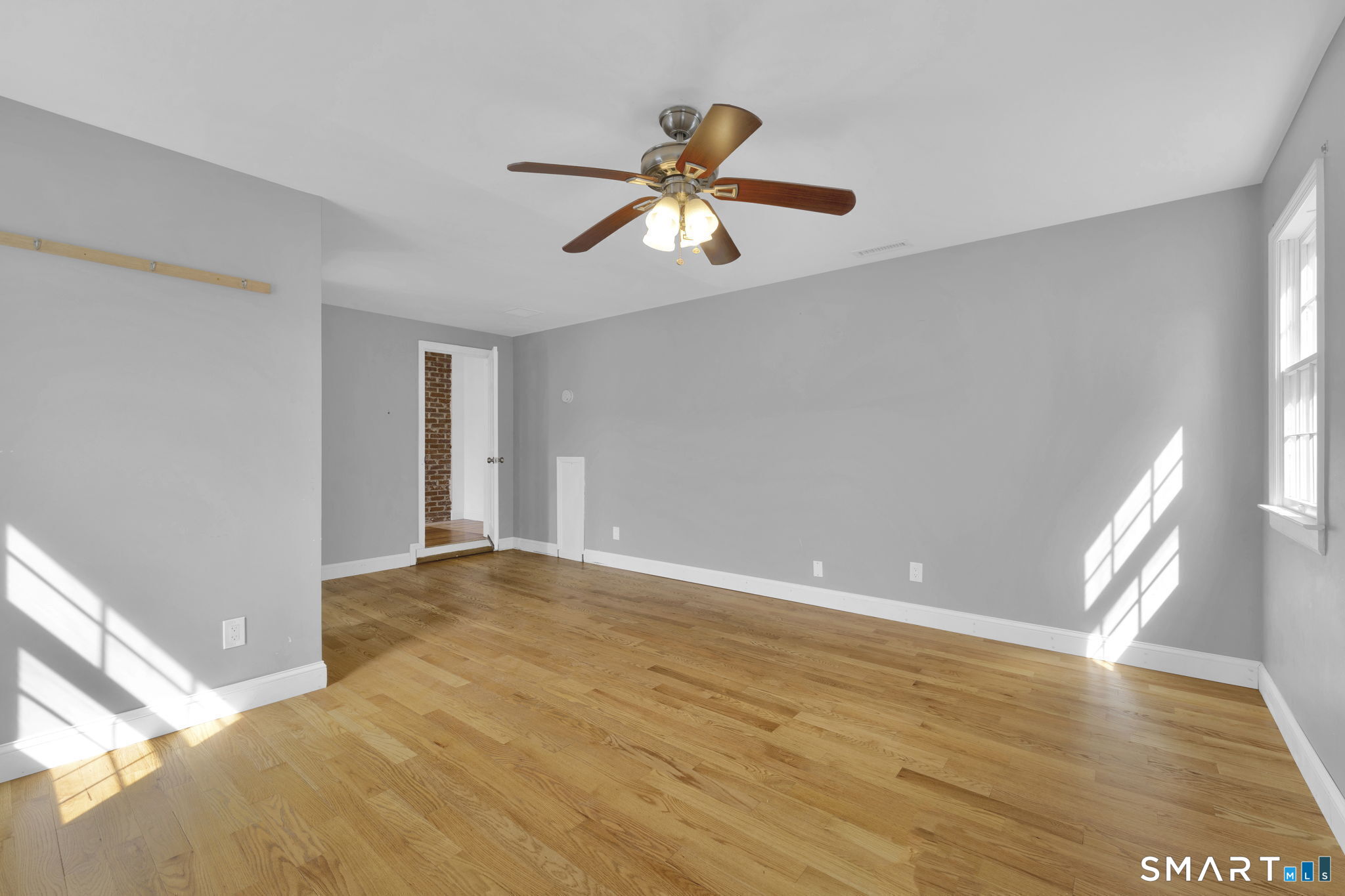 6 Henry Street Property Photo 18
