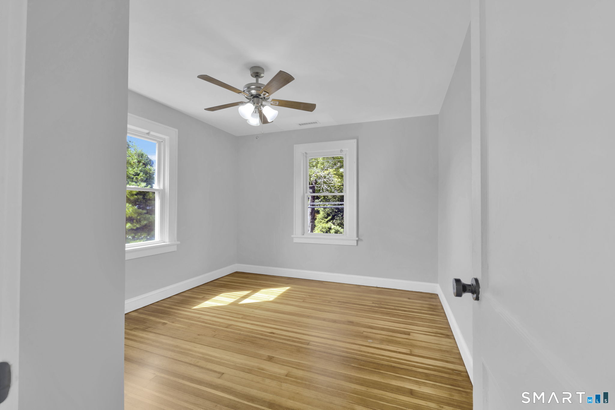 6 Henry Street Property Photo 24