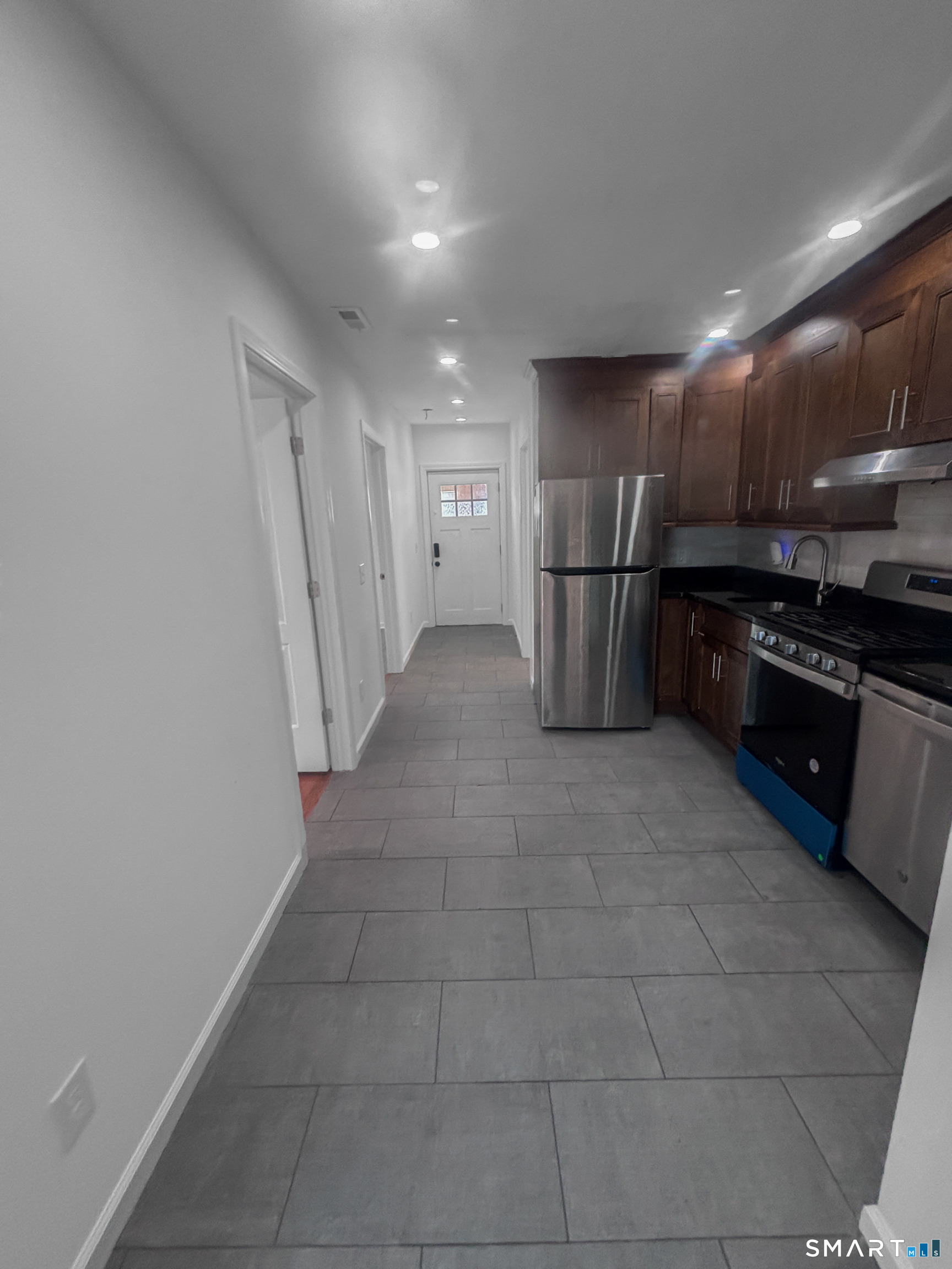 1042 Iranistan 3 Avenue Property Photo 18