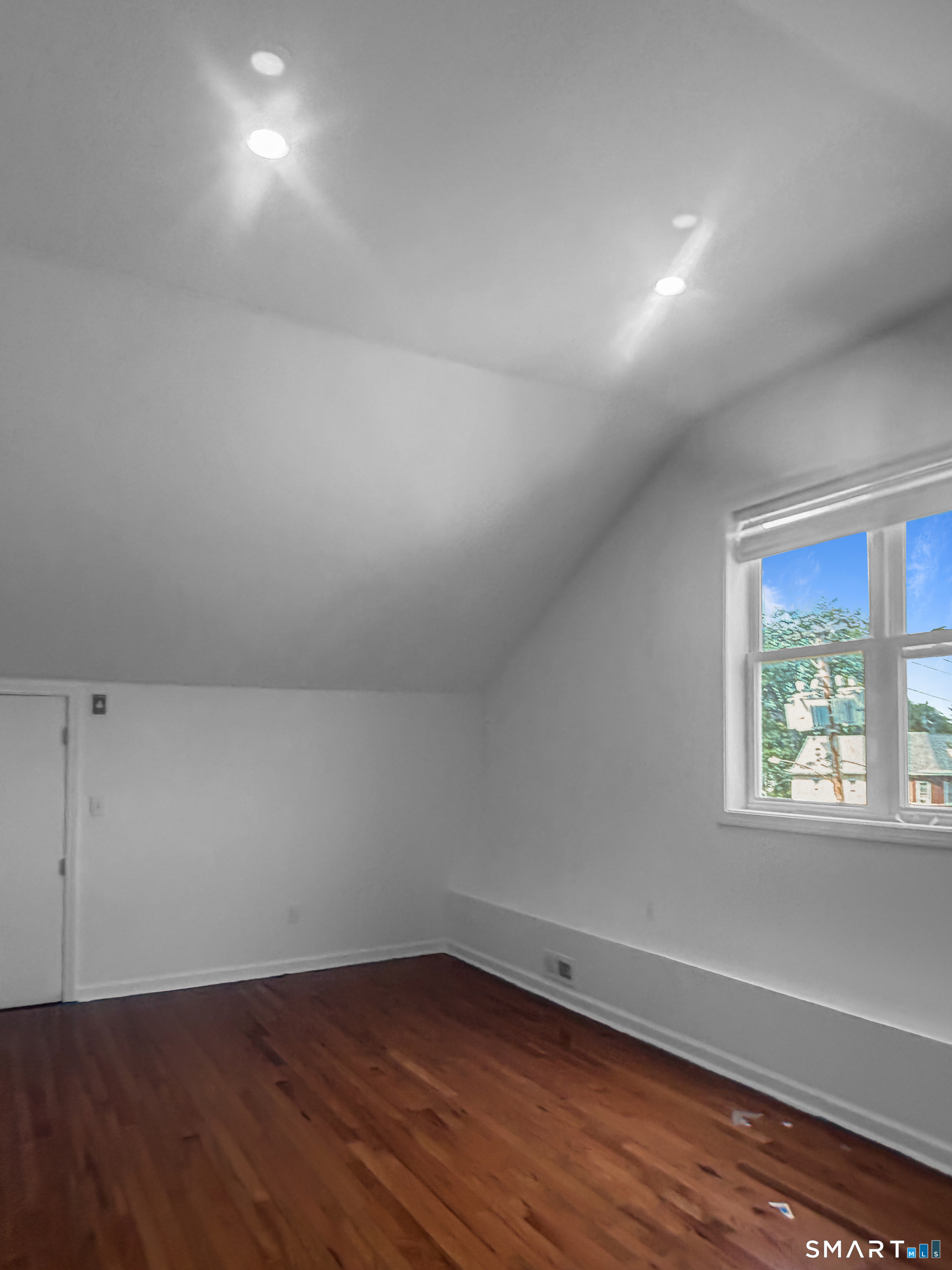 1042 Iranistan 3 Avenue Property Photo 25