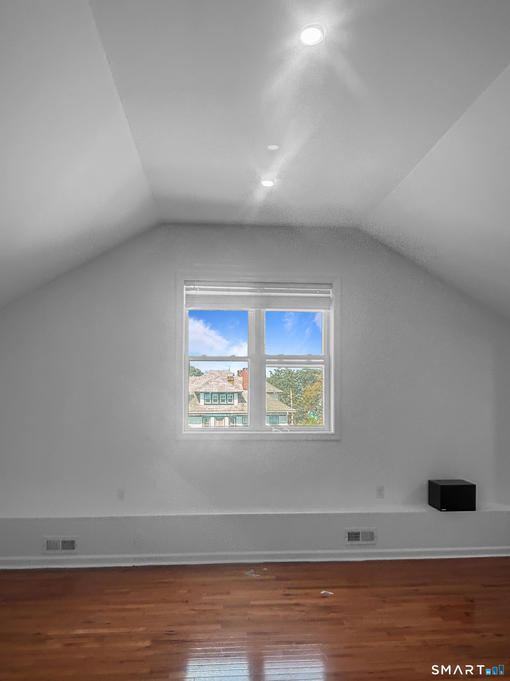 1042 Iranistan 3 Avenue Property Photo 27