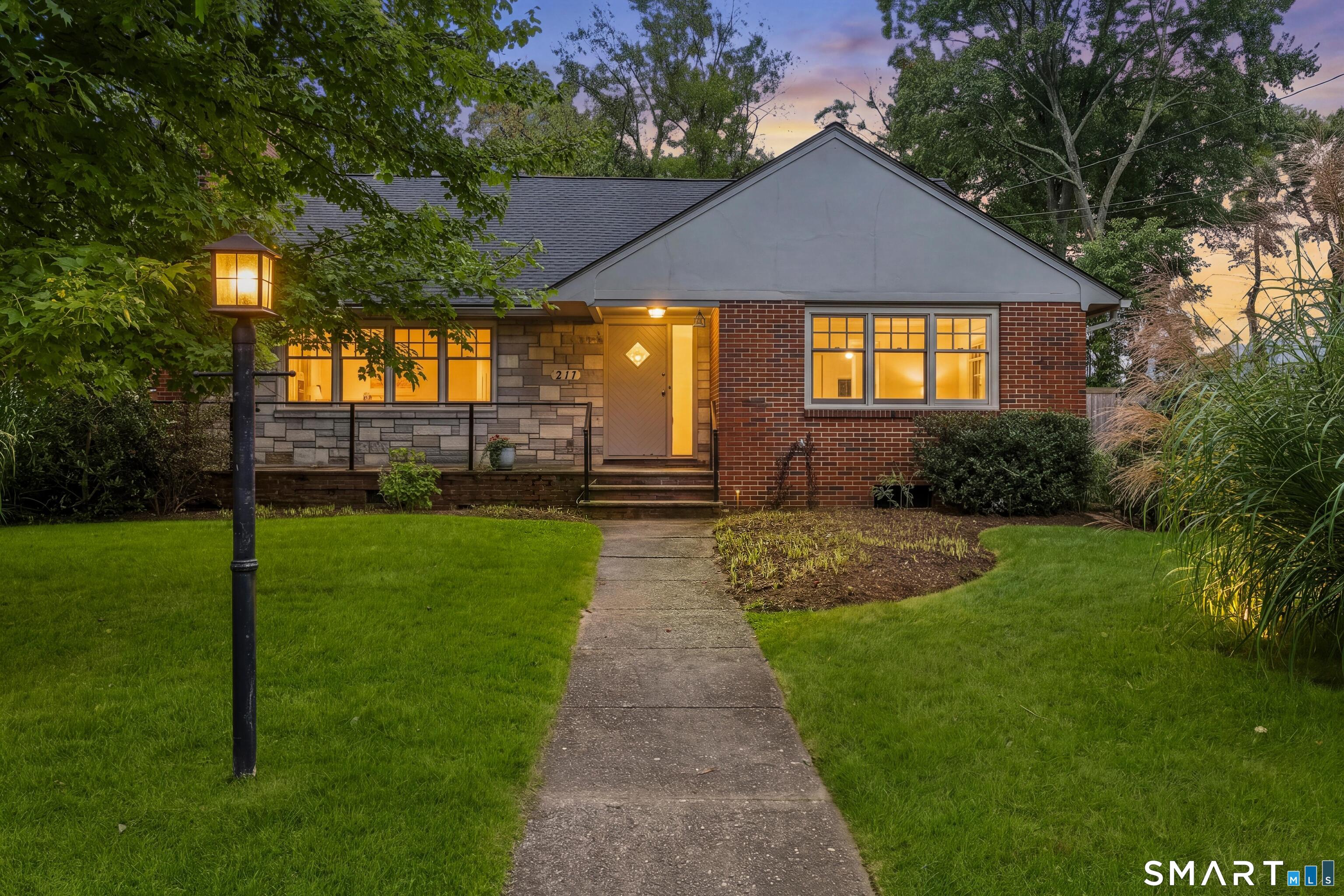 211 Old Farm Road Property Photo 1
