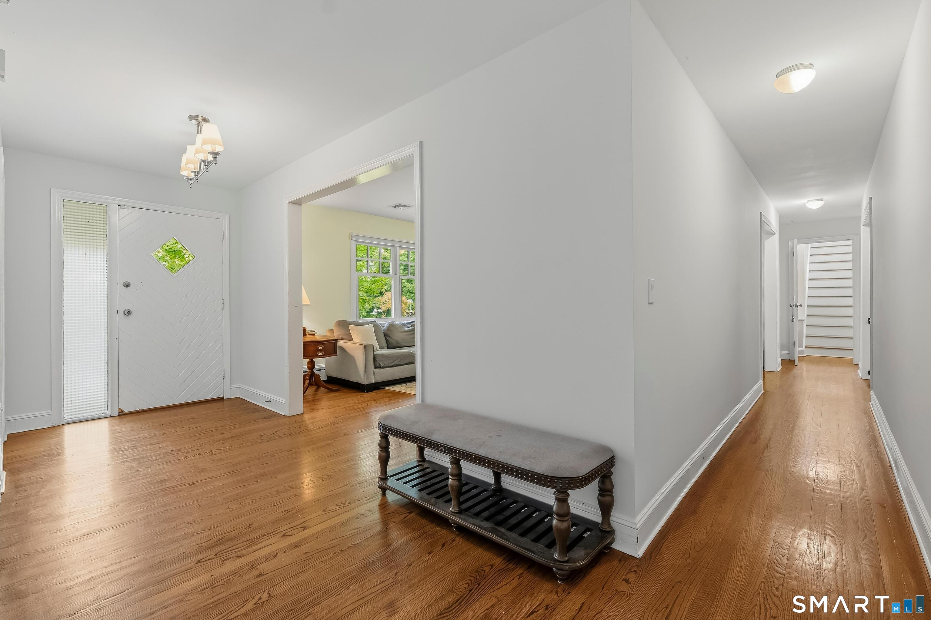 211 Old Farm Road Property Photo 4