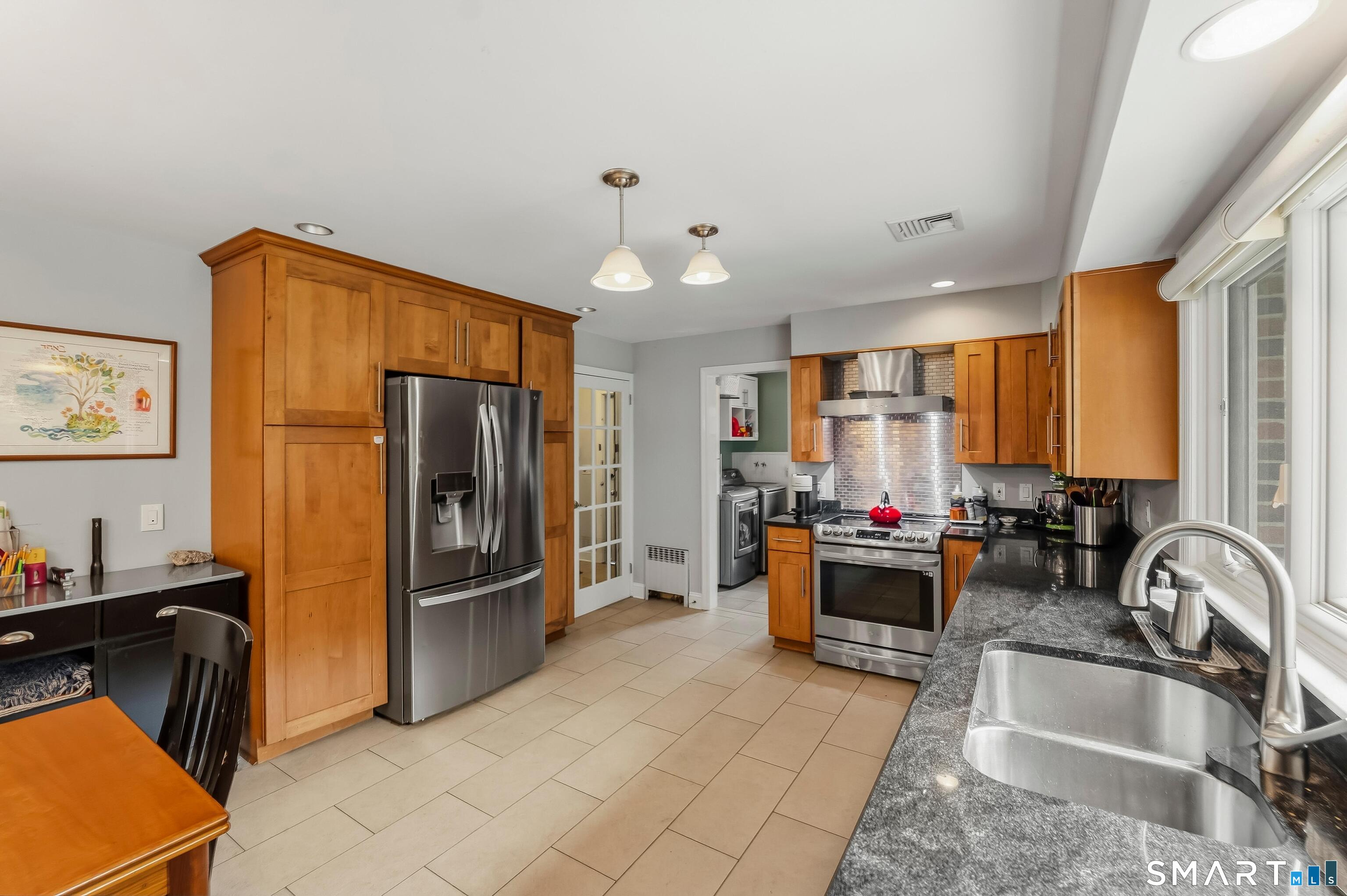 211 Old Farm Road Property Photo 12