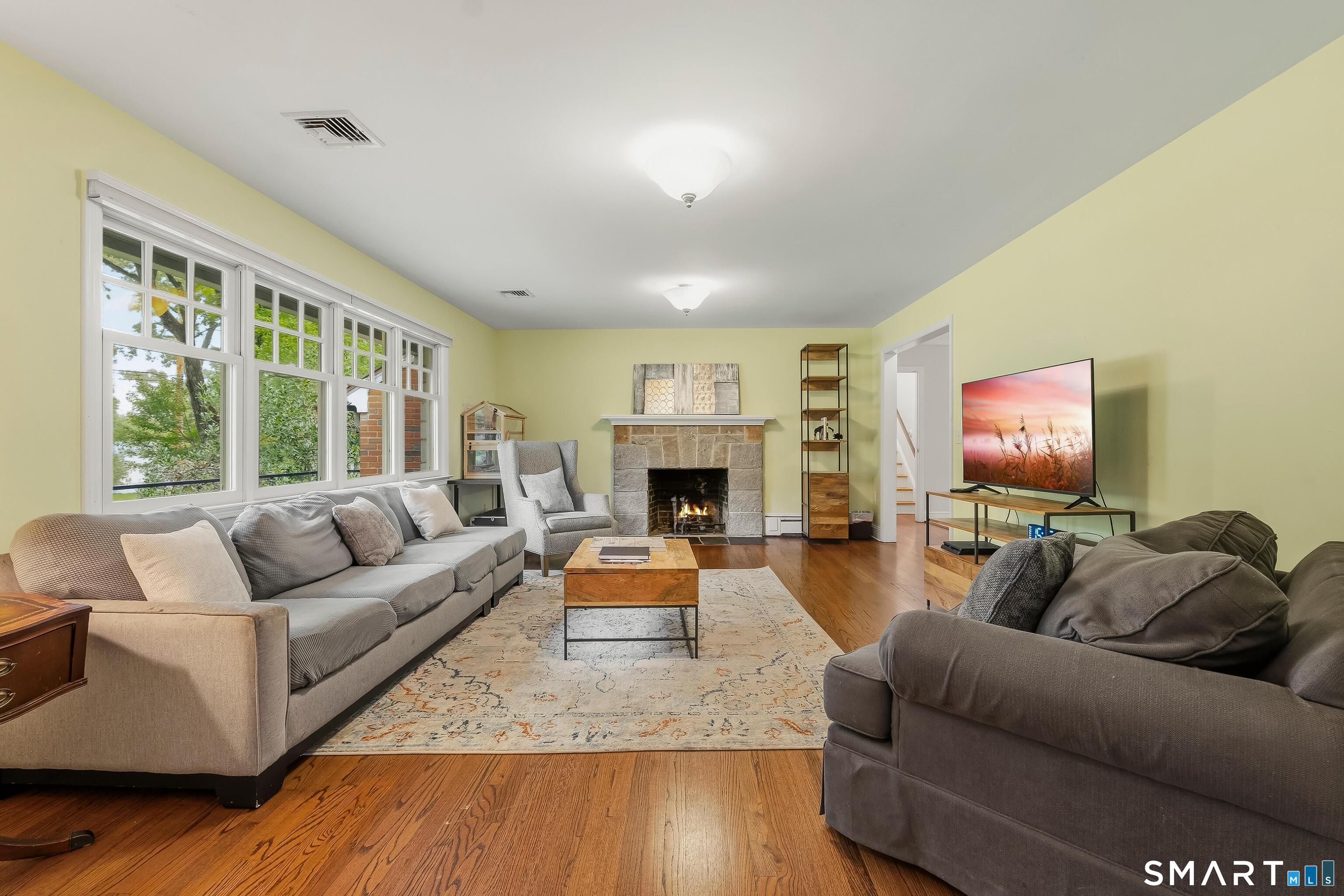 211 Old Farm Road Property Photo 14