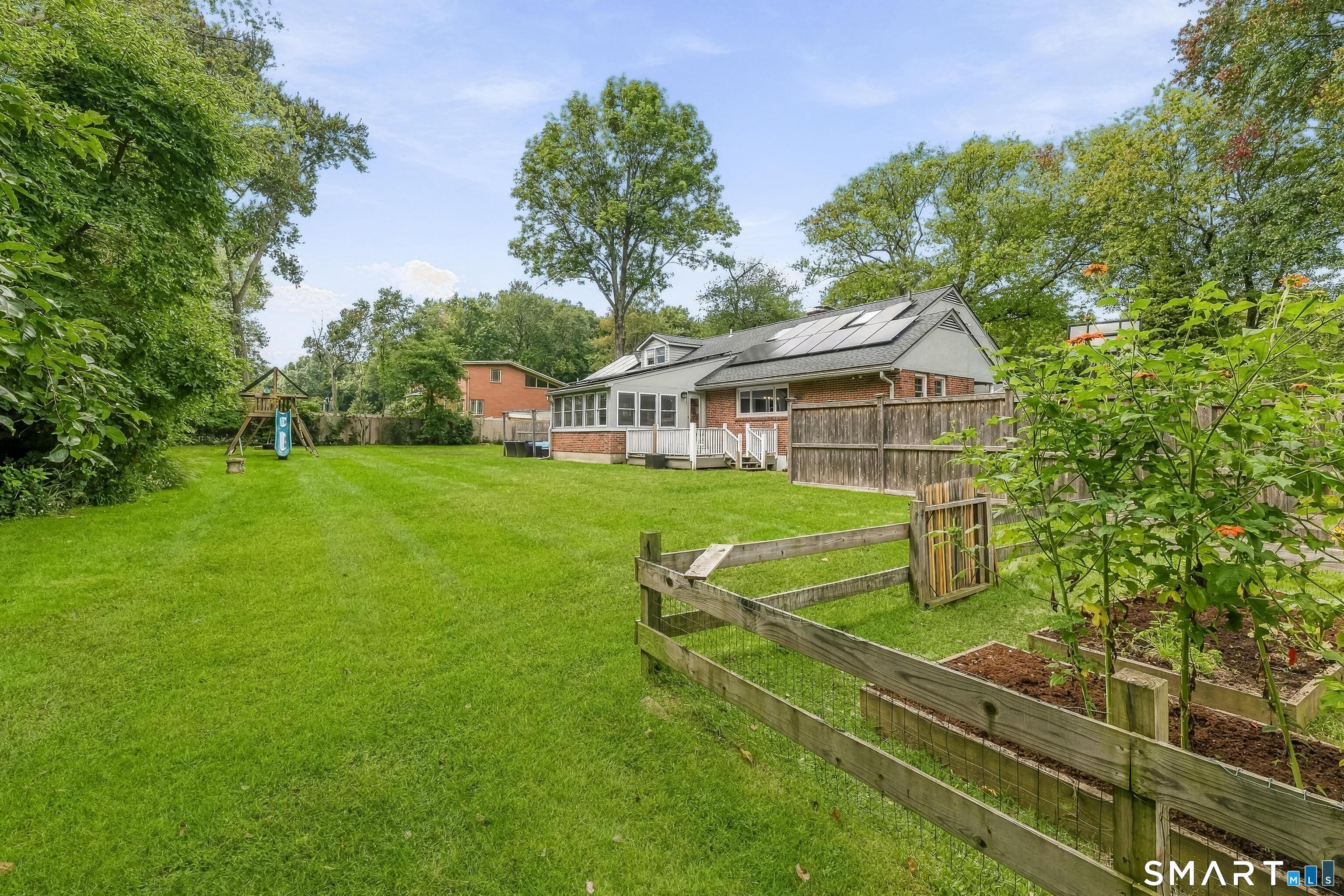 211 Old Farm Road Property Photo 32