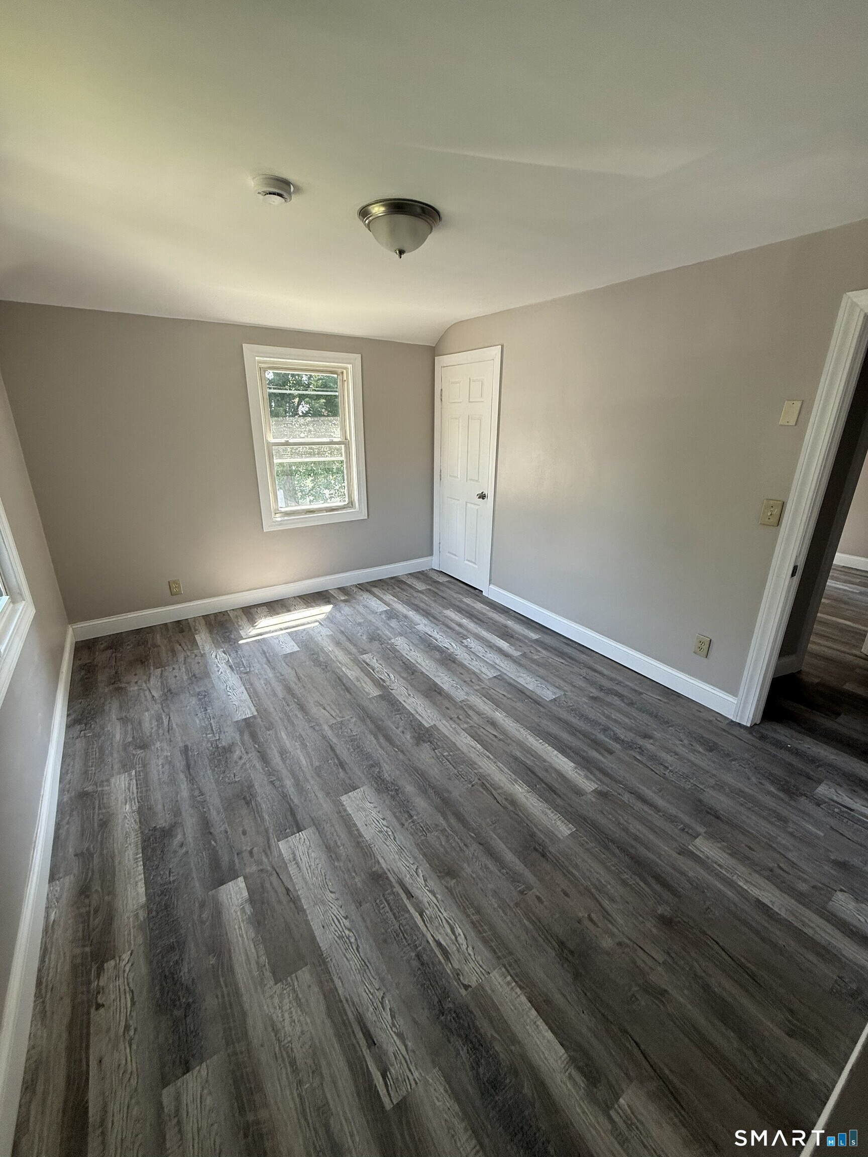 414-416 Pearl Harbor Street Property Photo 6