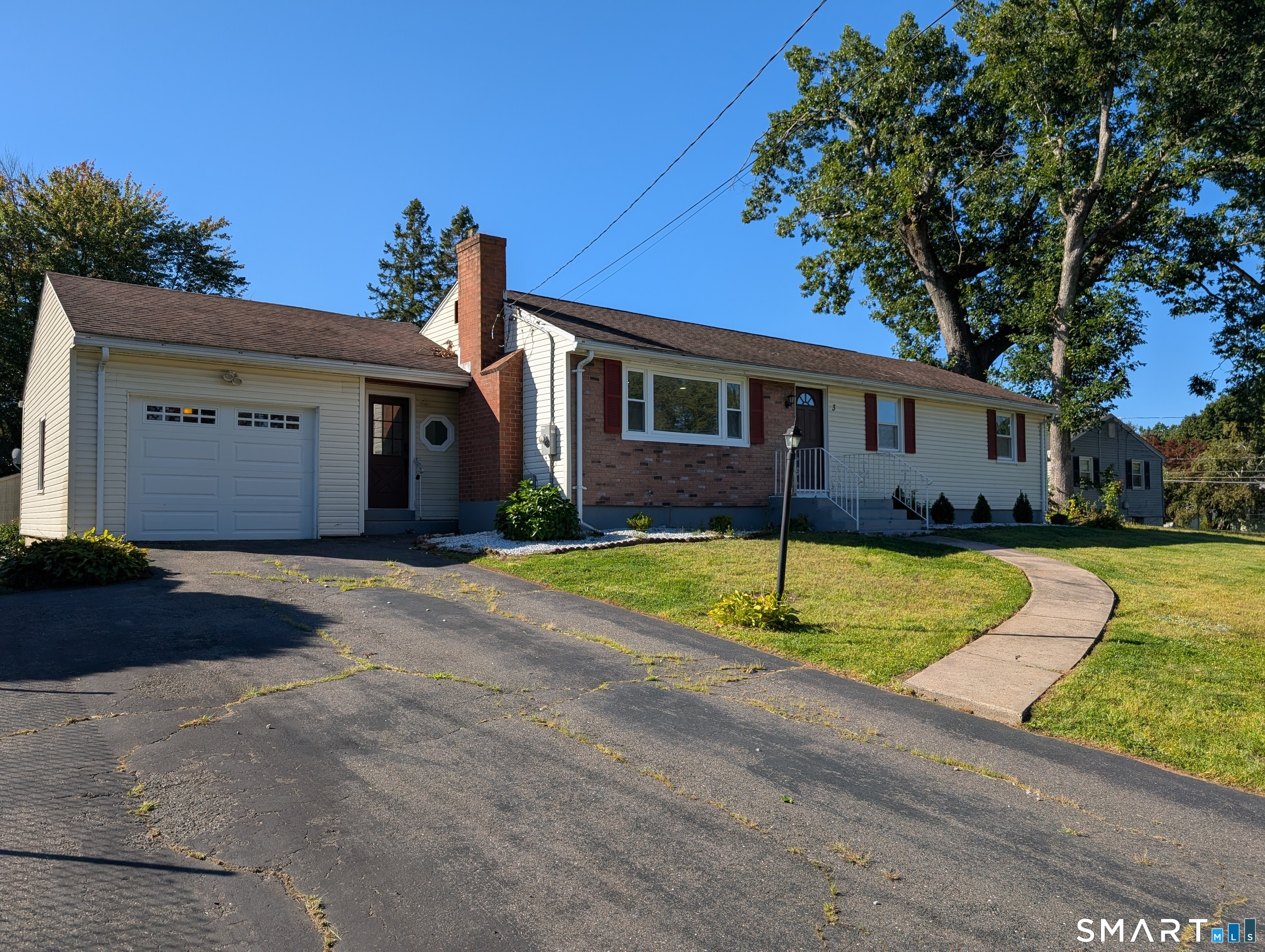 3 Vinlen Drive Property Photo 1