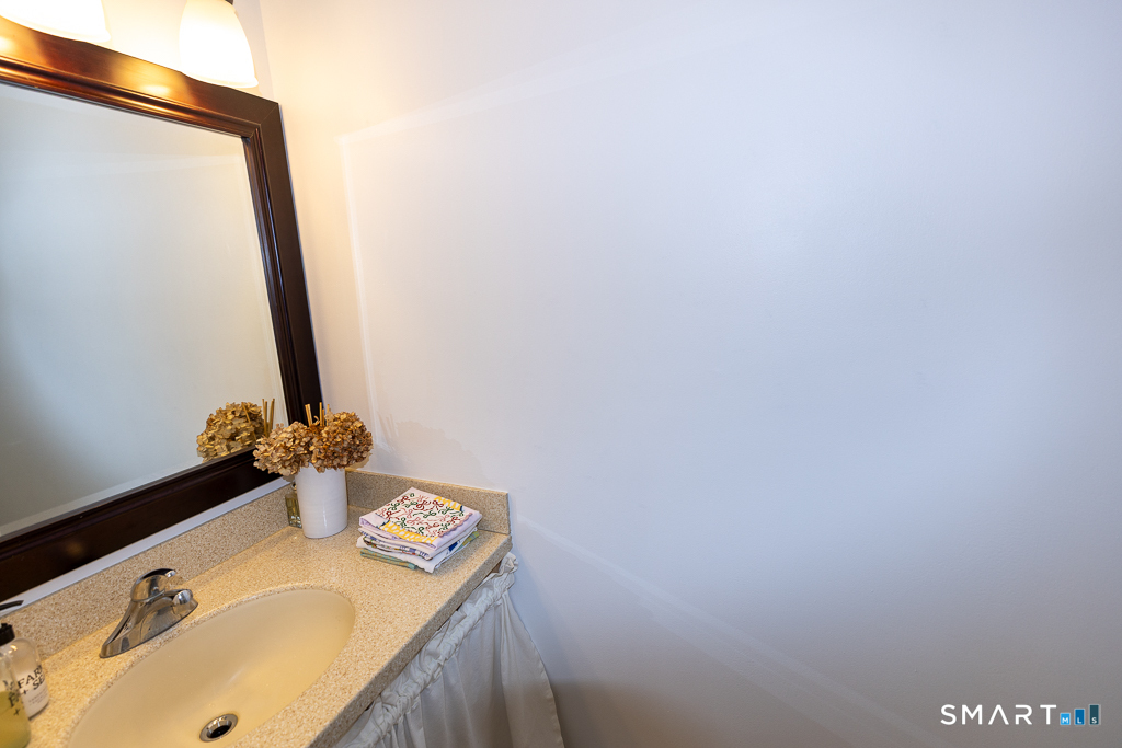 97 Main West 47 Street Property Photo 10