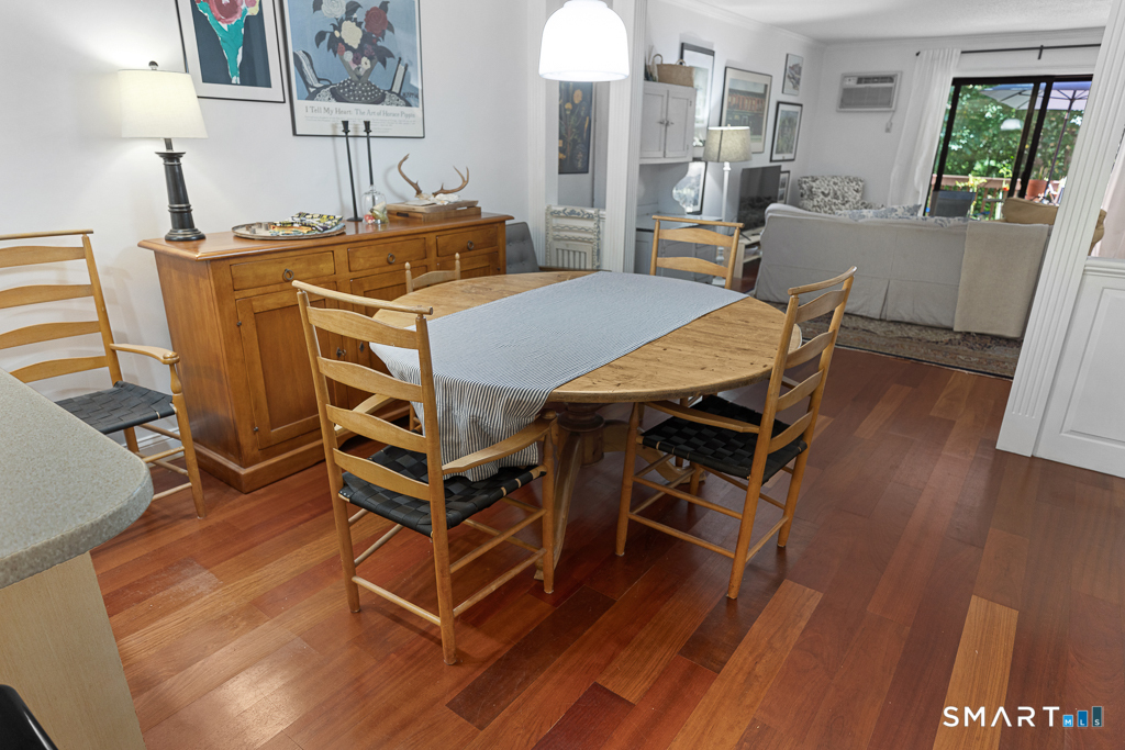 97 Main West 47 Street Property Photo 11
