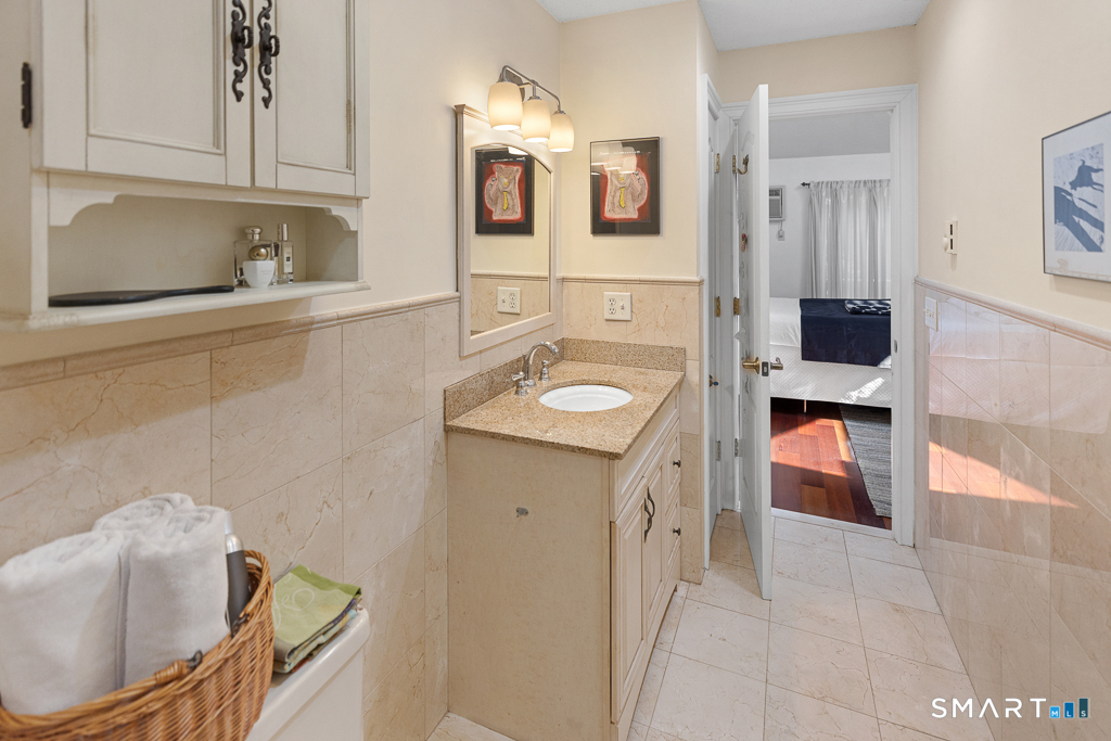 97 Main West 47 Street Property Photo 20
