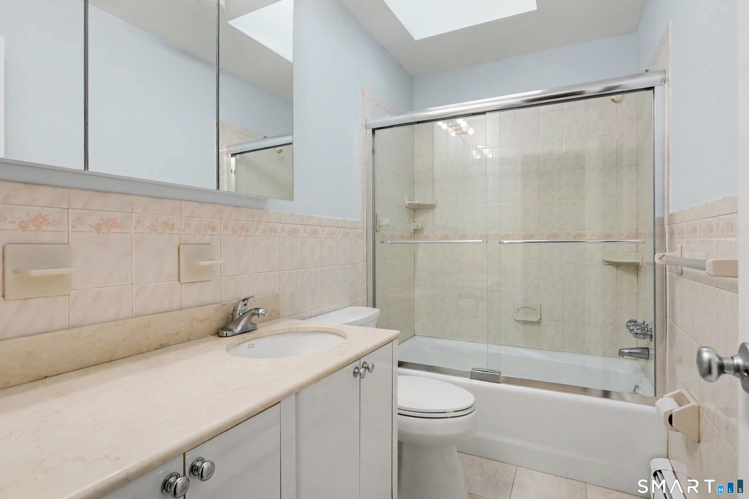 10 Jennifer Road Property Photo 14