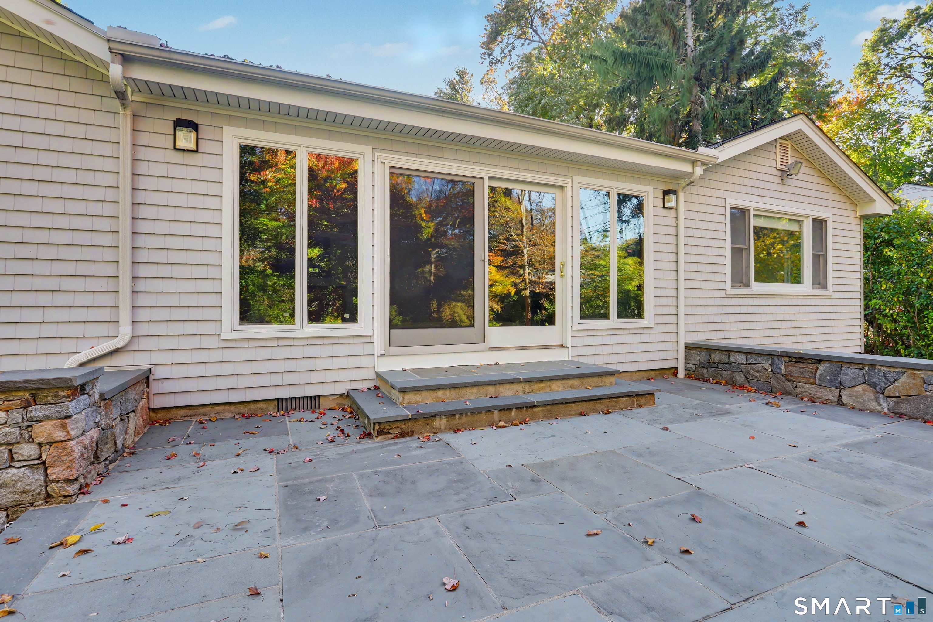 10 Jennifer Road Property Photo 29