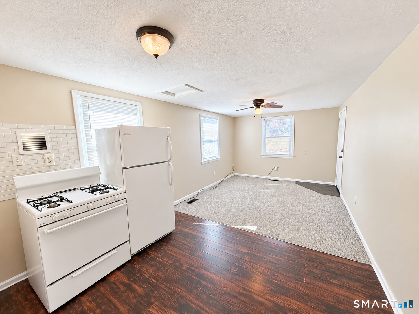 345 Park Street Property Photo 14