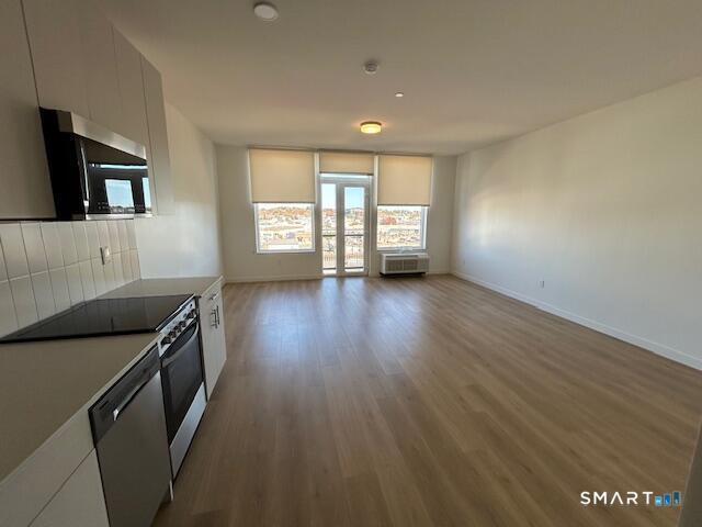 42 John 609 Street Property Photo 1