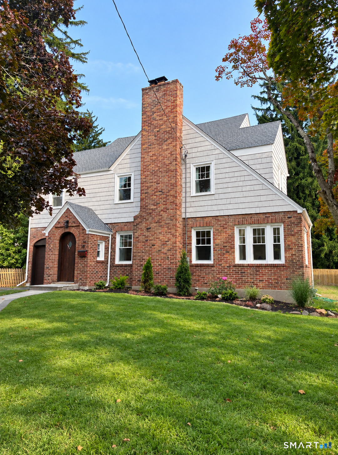 18 Eastview Street Property Photo 1