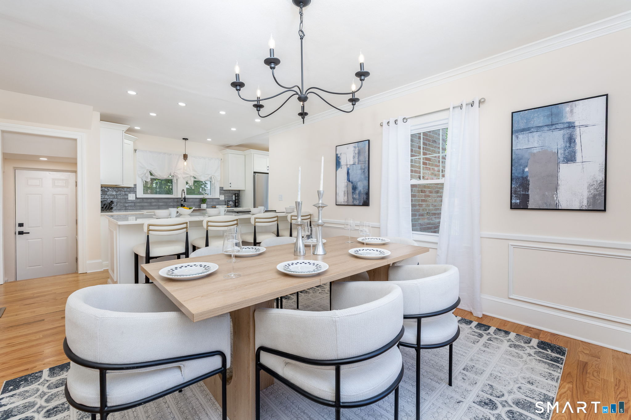 18 Eastview Street Property Photo 8