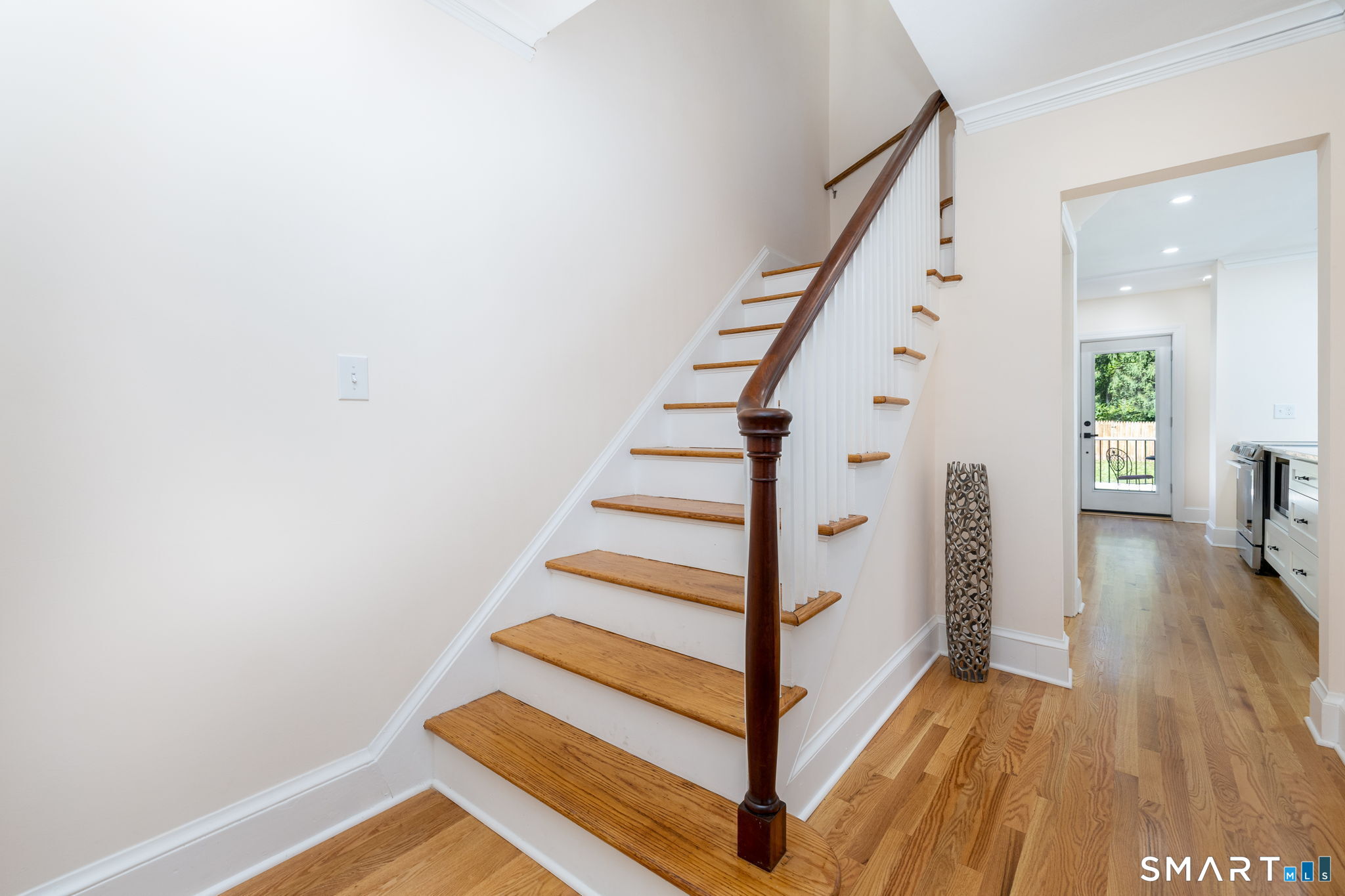 18 Eastview Street Property Photo 14