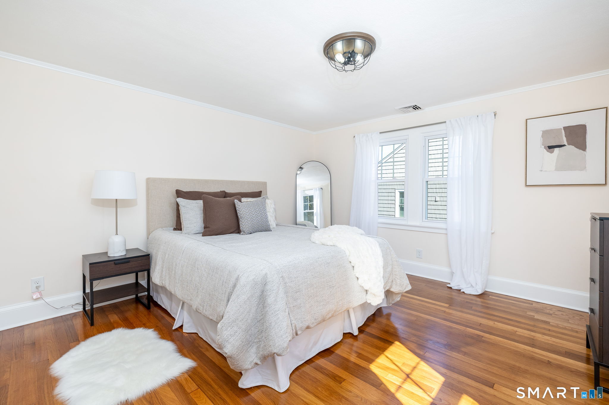 18 Eastview Street Property Photo 17