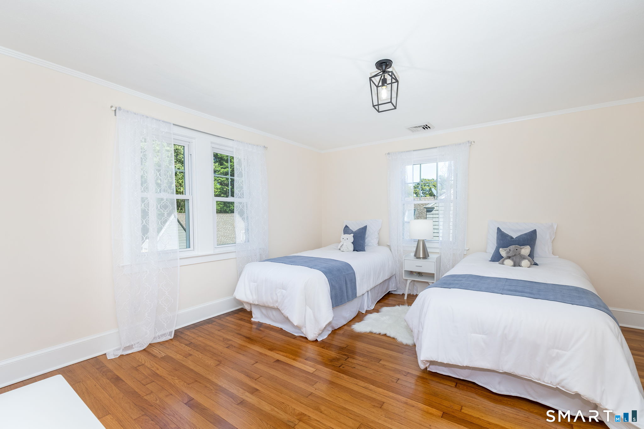 18 Eastview Street Property Photo 20
