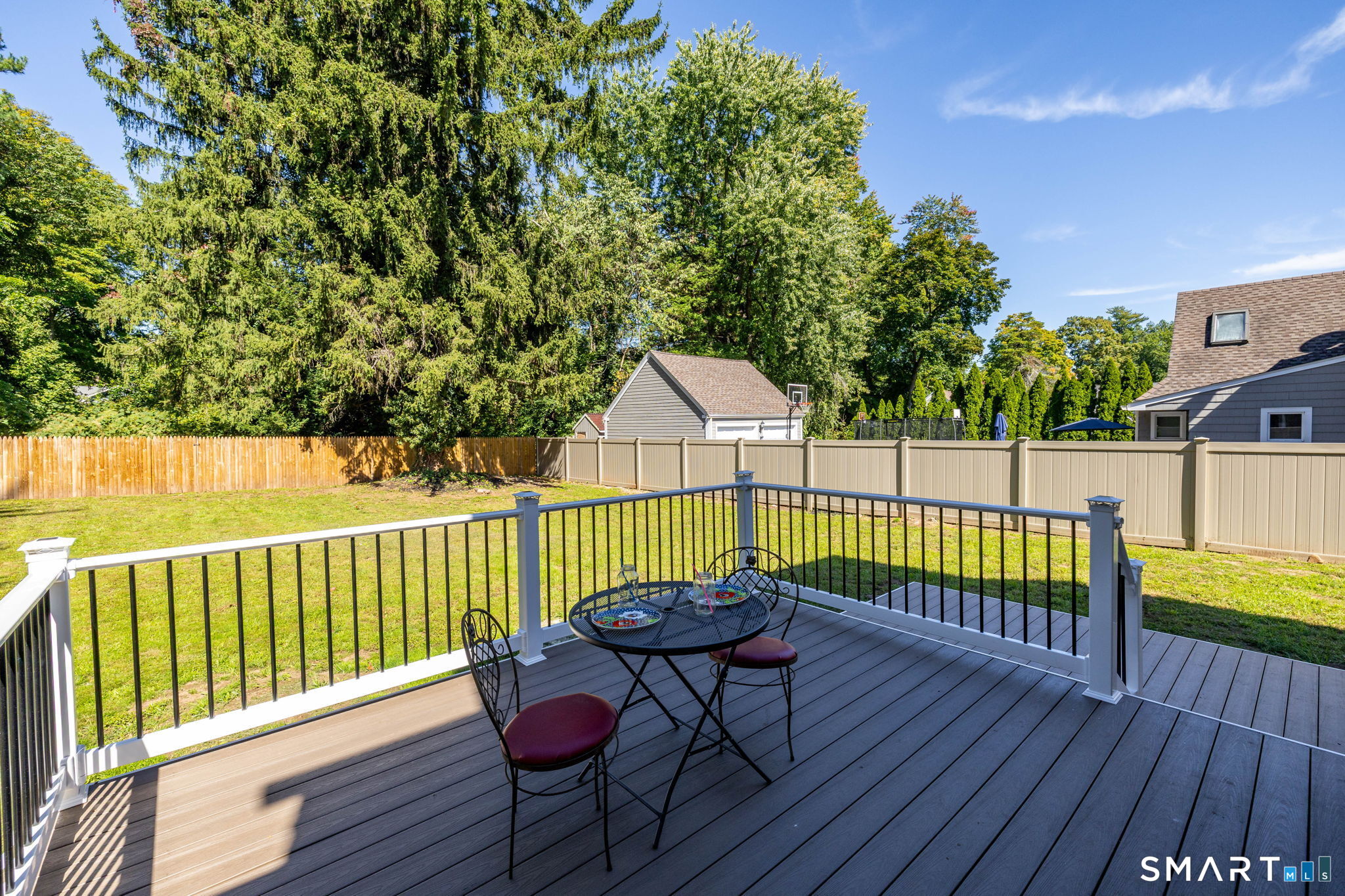 18 Eastview Street Property Photo 36