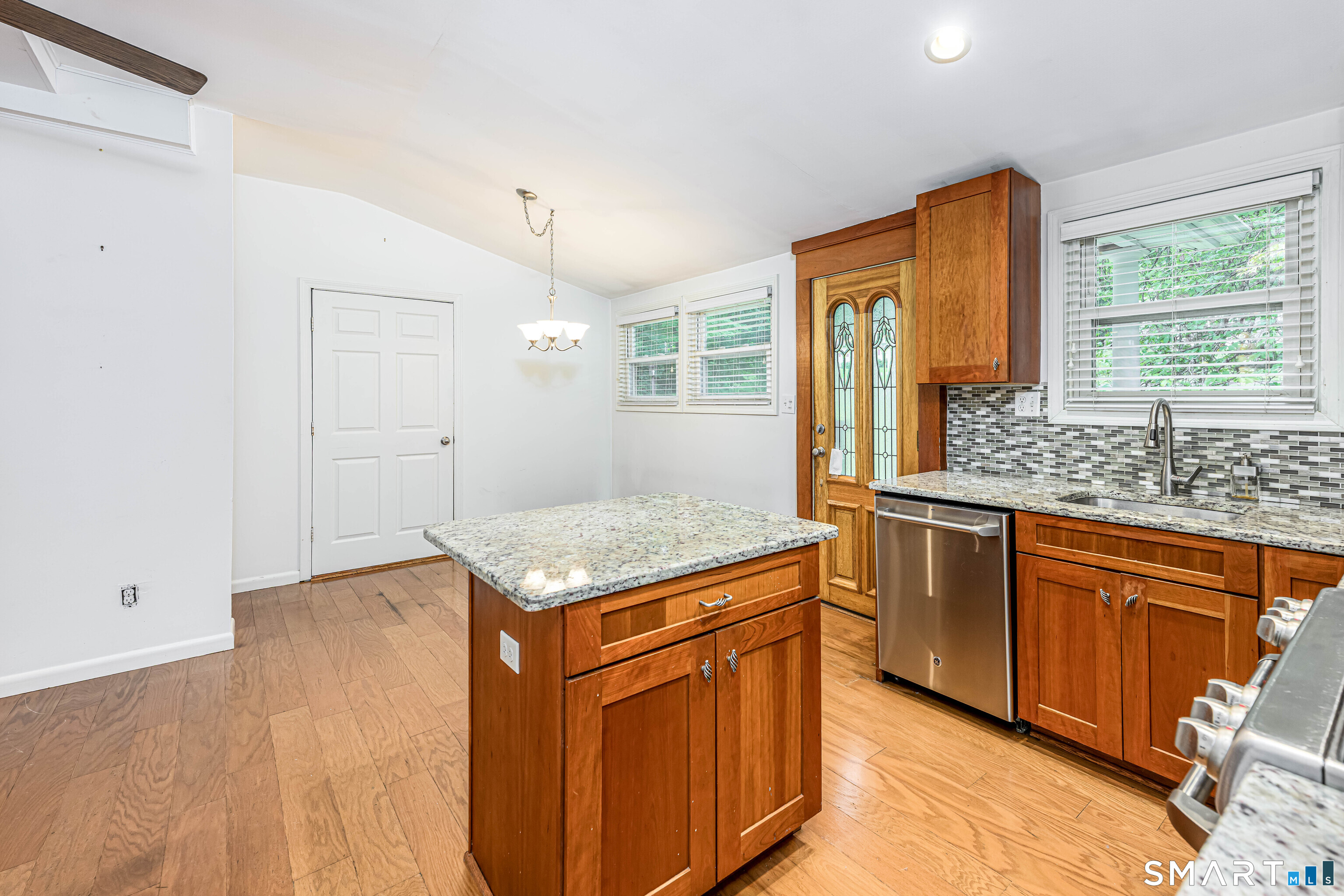 9 Old Hickory Lane Property Photo 16