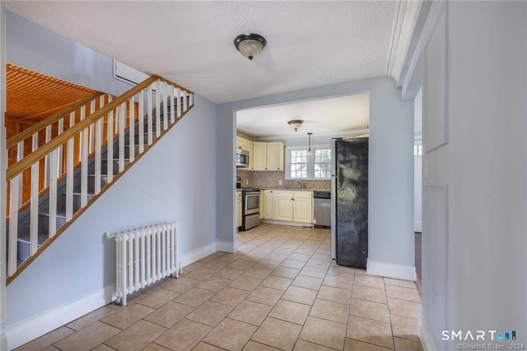 480 Ezra Street Property Photo 10