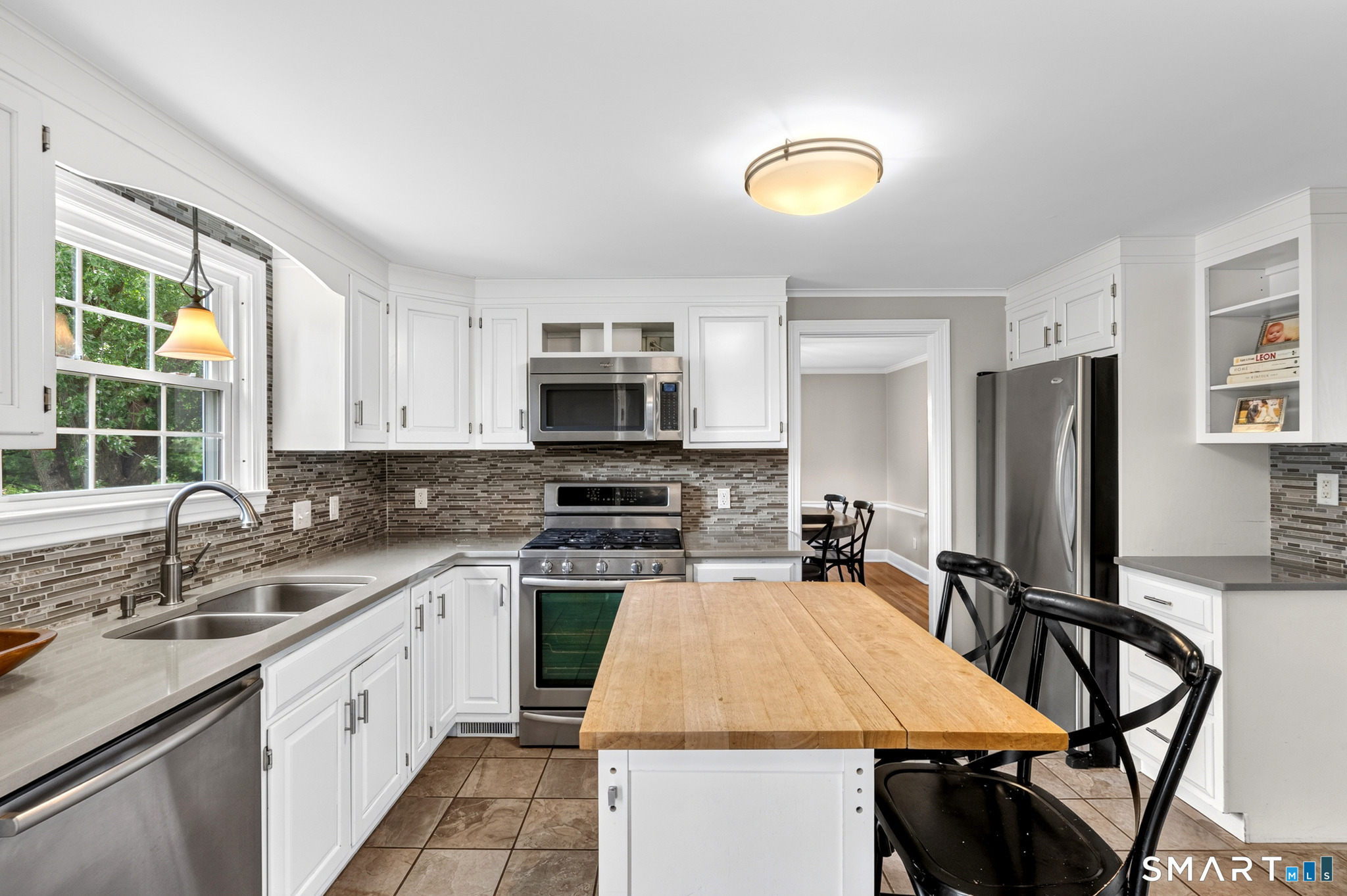 48 Wells Farm Drive Property Photo 12