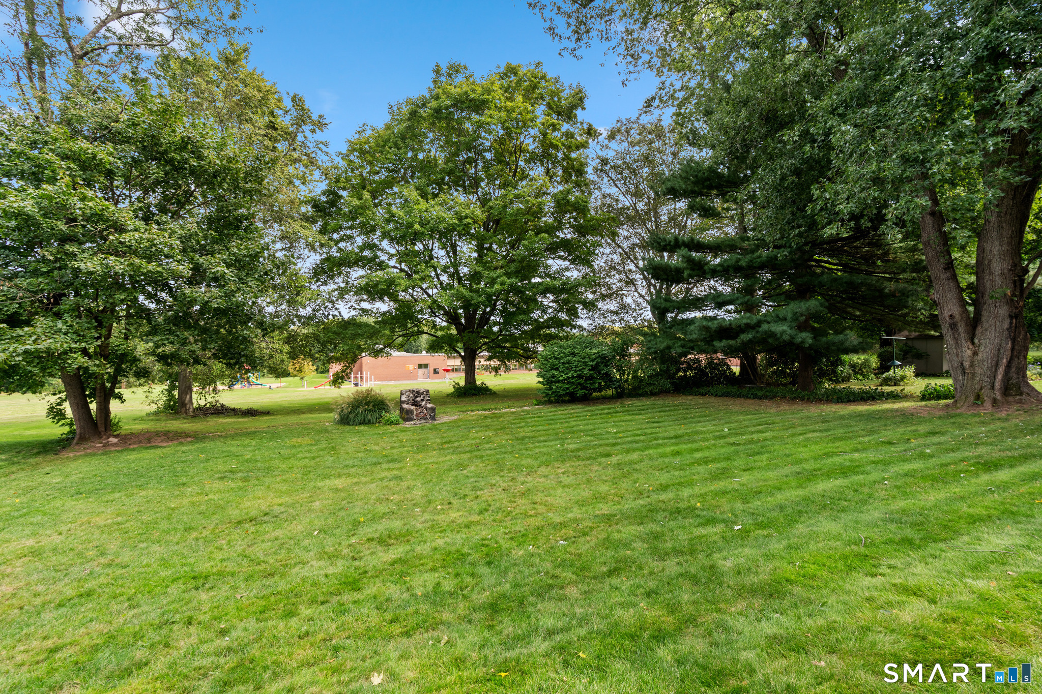 48 Wells Farm Drive Property Photo 35