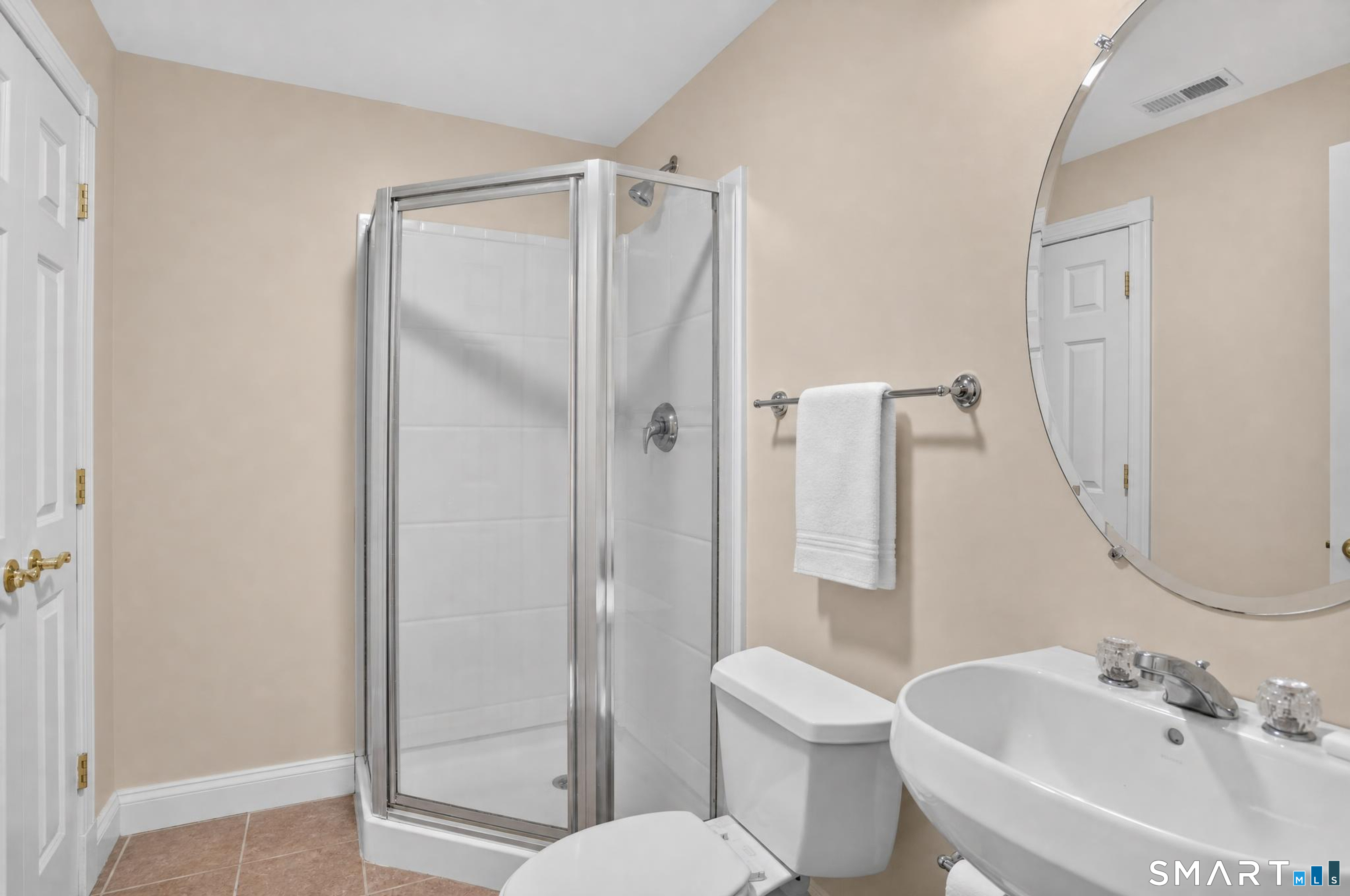 17 Regency Circle Property Photo 32