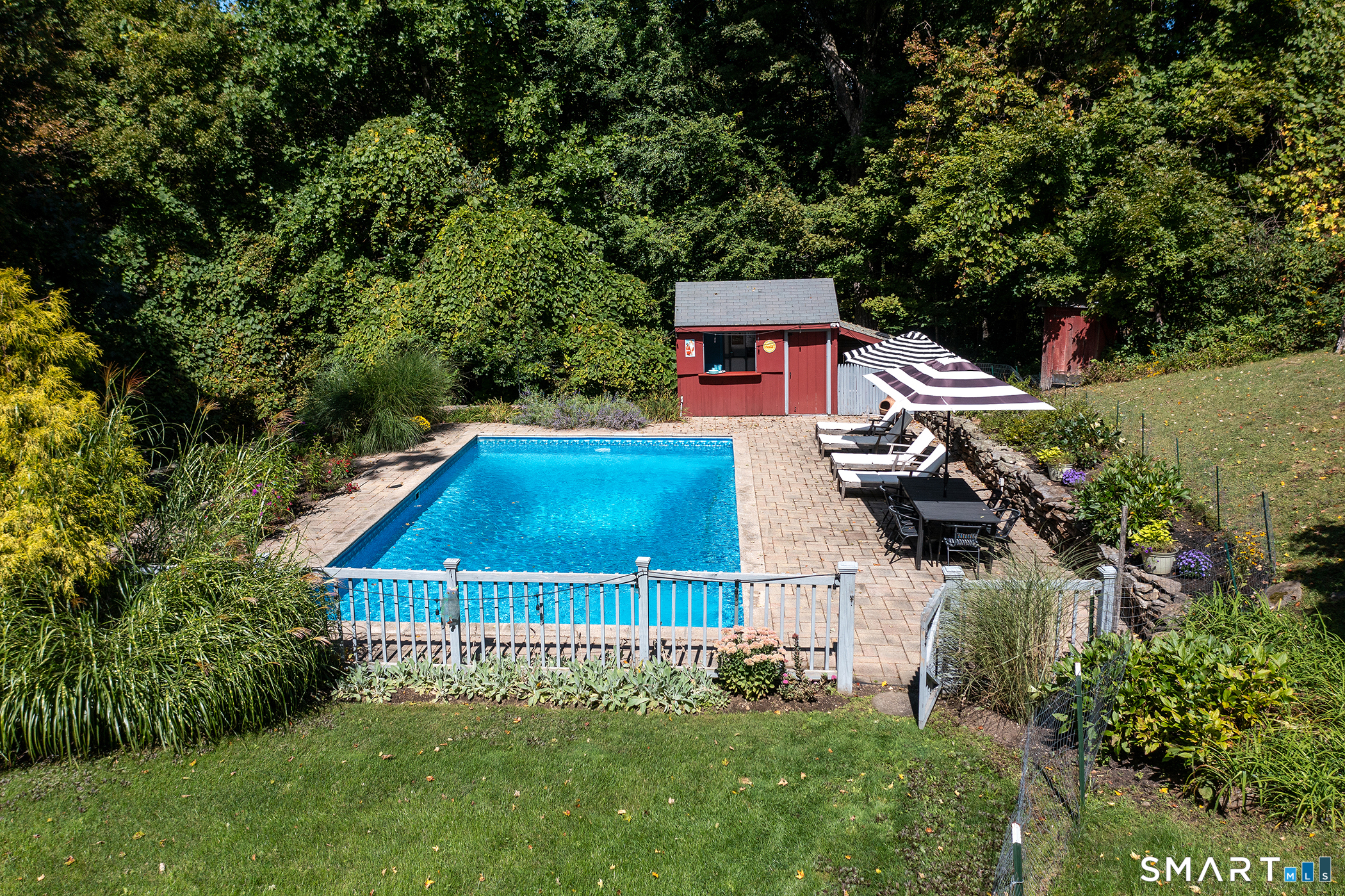 391 Kent Cornwall Road Property Photo 2