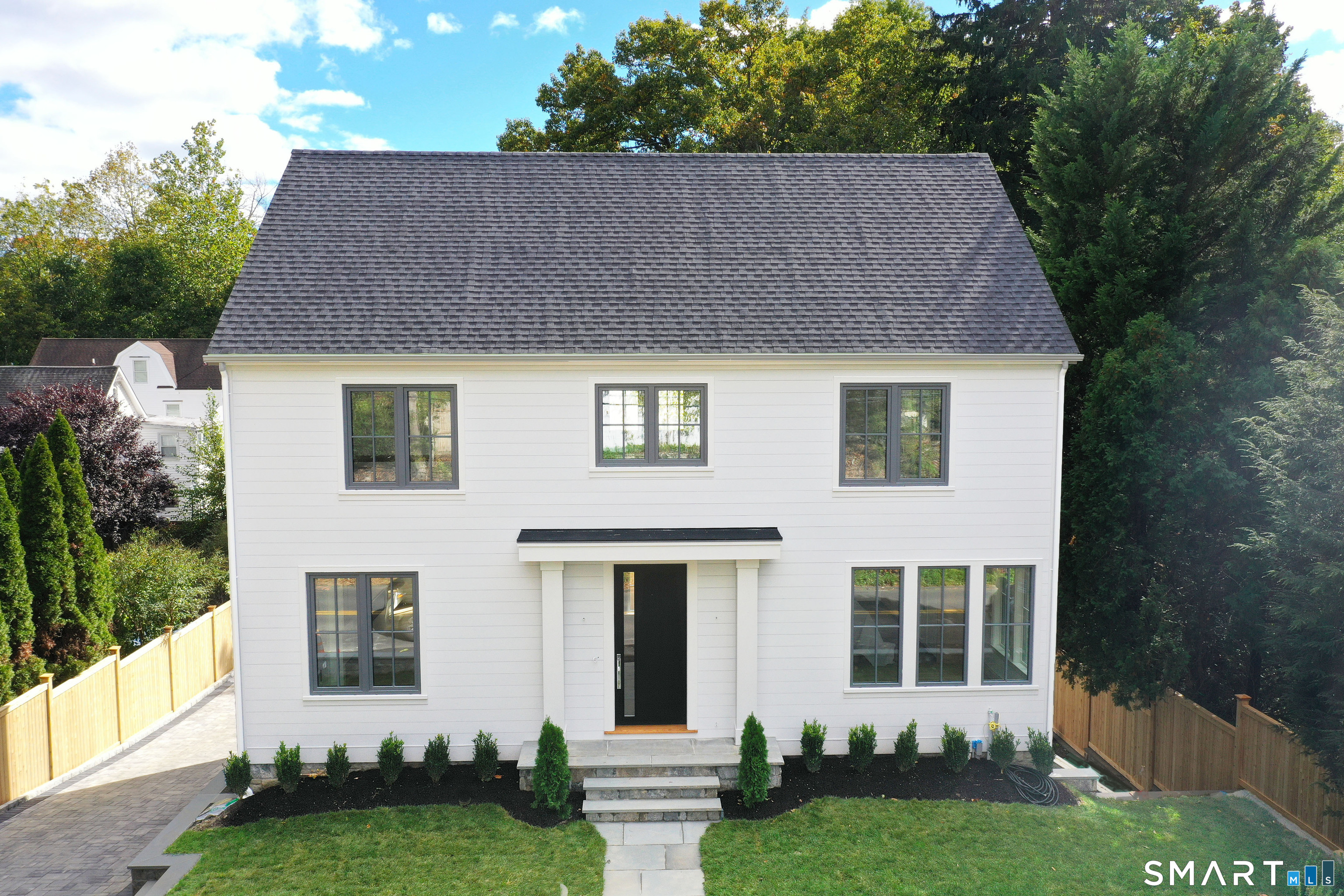 41 Sedgwick Avenue Property Photo 1