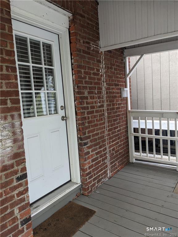 23 1/2 1st 2 Street Property Photo 4