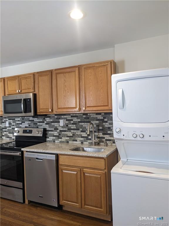 23 1/2 1st 2 Street Property Photo 8