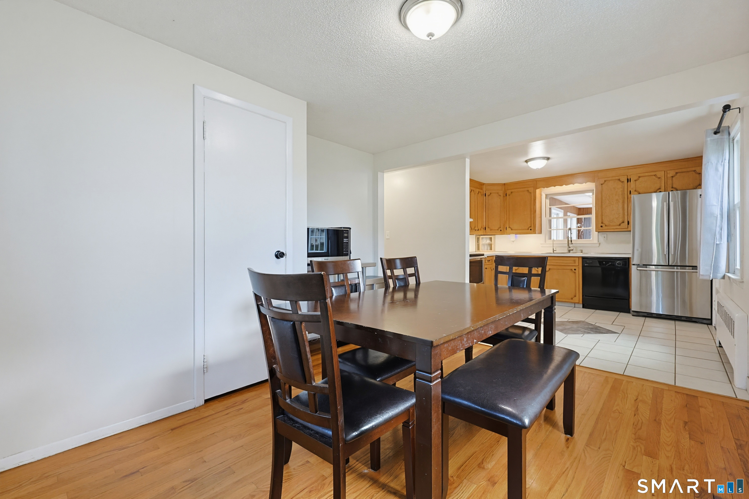 16 King Court Property Photo 8
